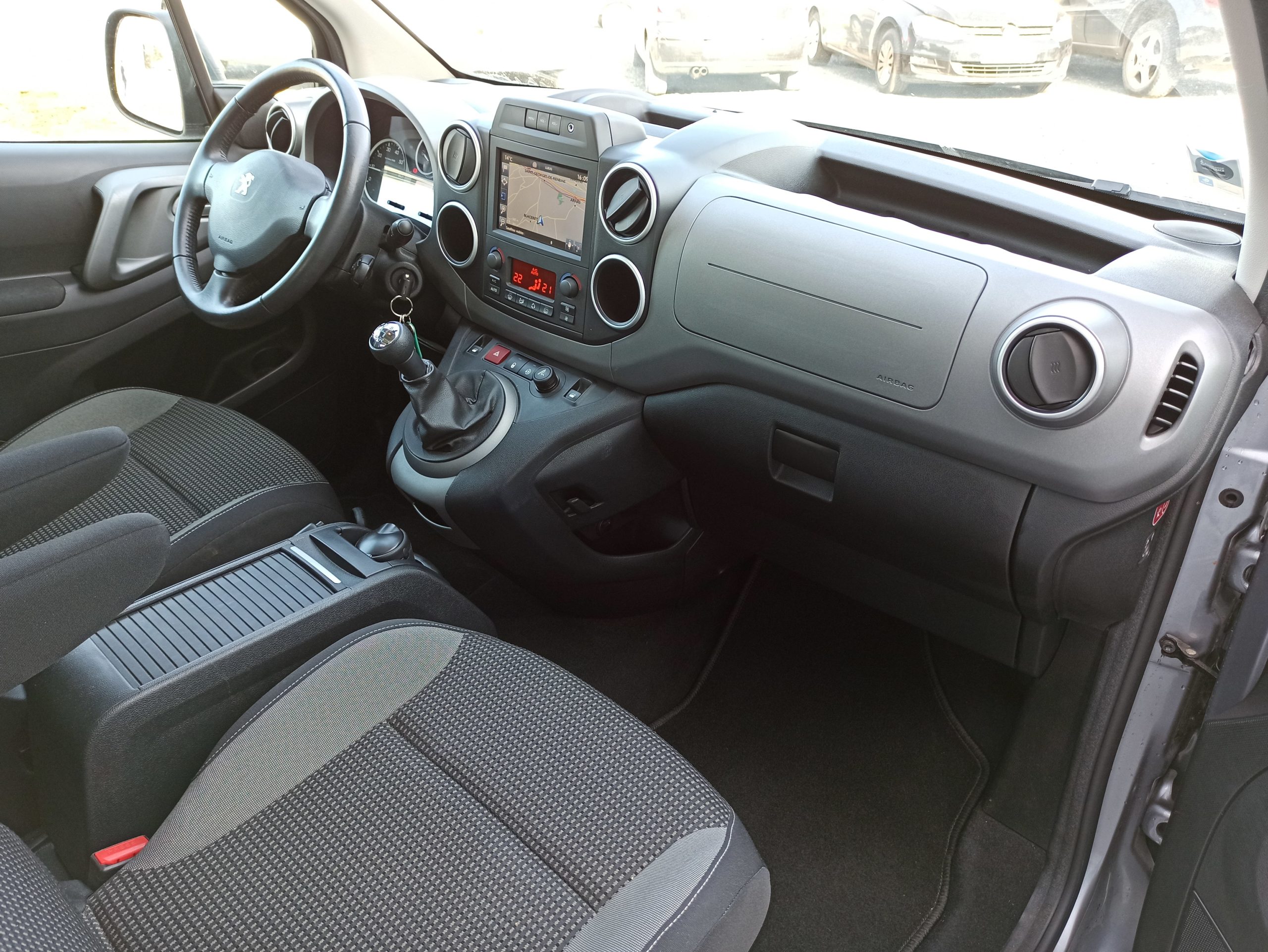 PEUGEOT PARTNER TEPEE II (3) 1.2 PURETECH 110 S&S OUTDOOR