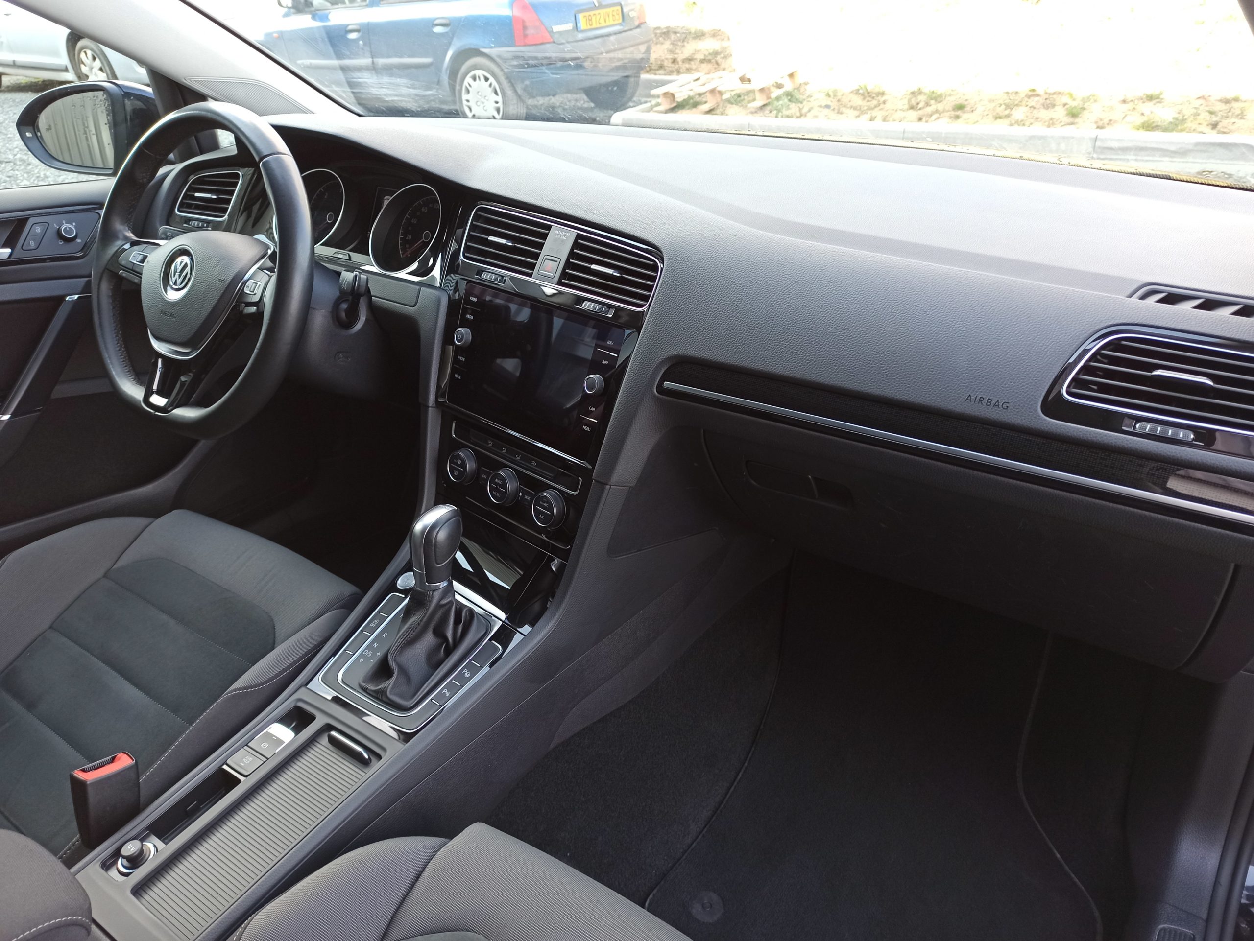 VOLKSWAGEN GOLF VII (2) 1.6 TDI 115 BLUEMOTION TECHNOLOGY CARAT DSG7