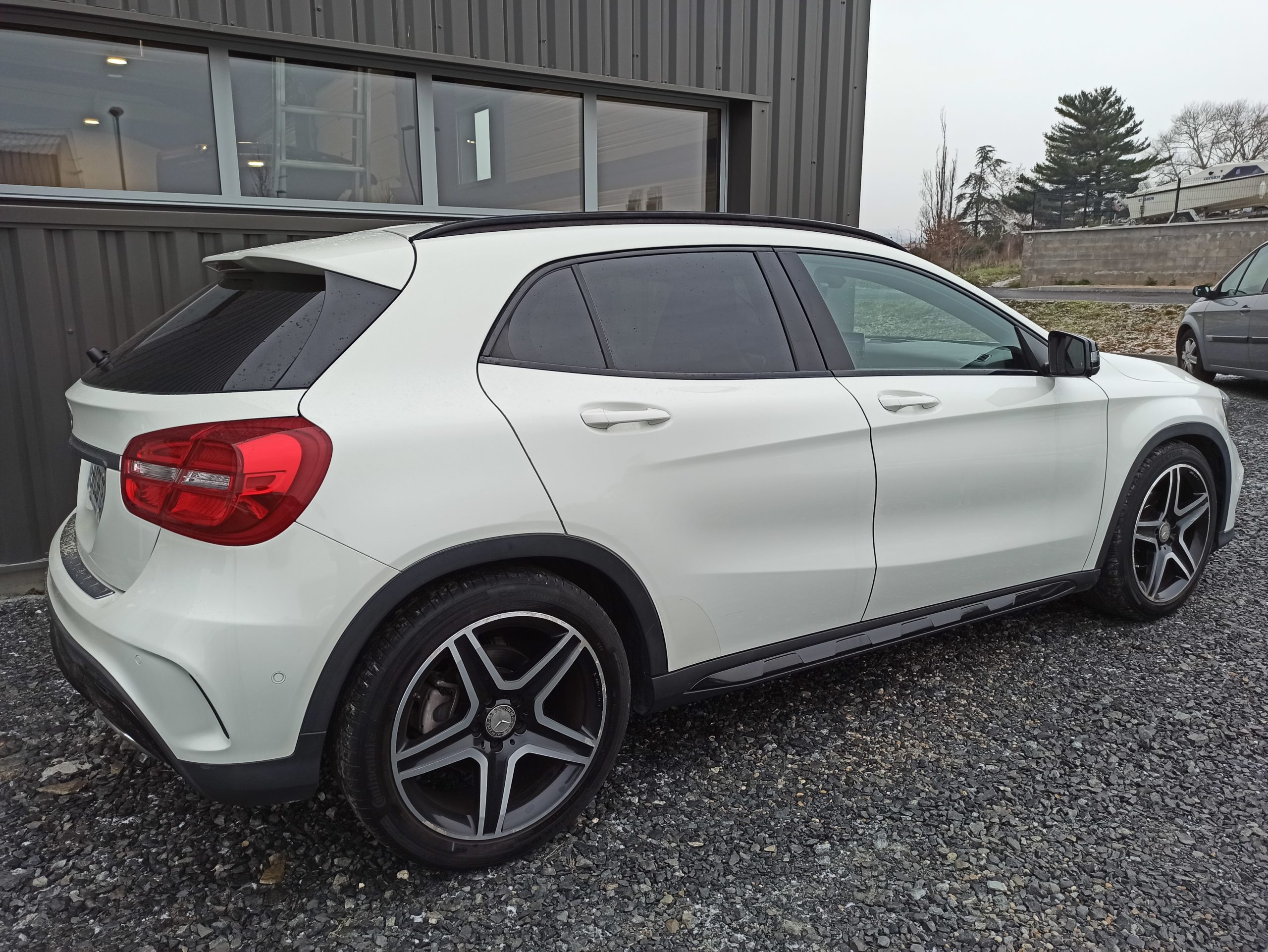 MERCEDES GLA 180 D FASCINATION AMG 7G-DCT