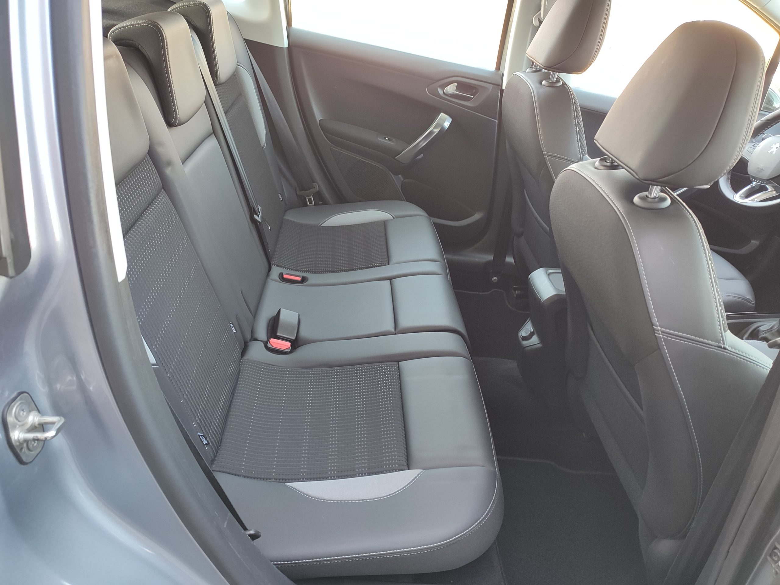 Peugeot 2008 1.6 bluehdi 120 s&s allure gps