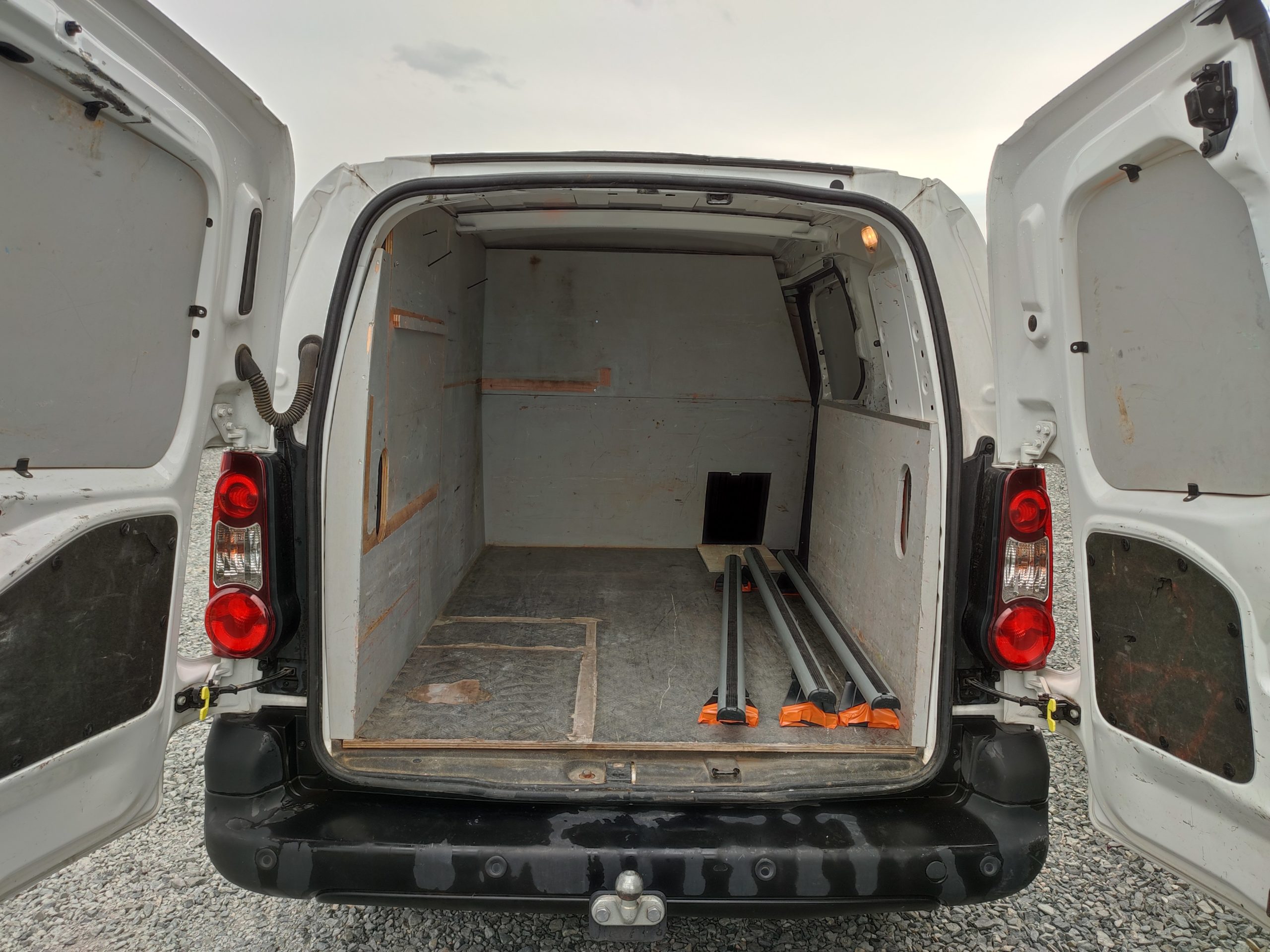 PEUGEOT PARTNER L2 1.6HDI 90CH PACK NAV