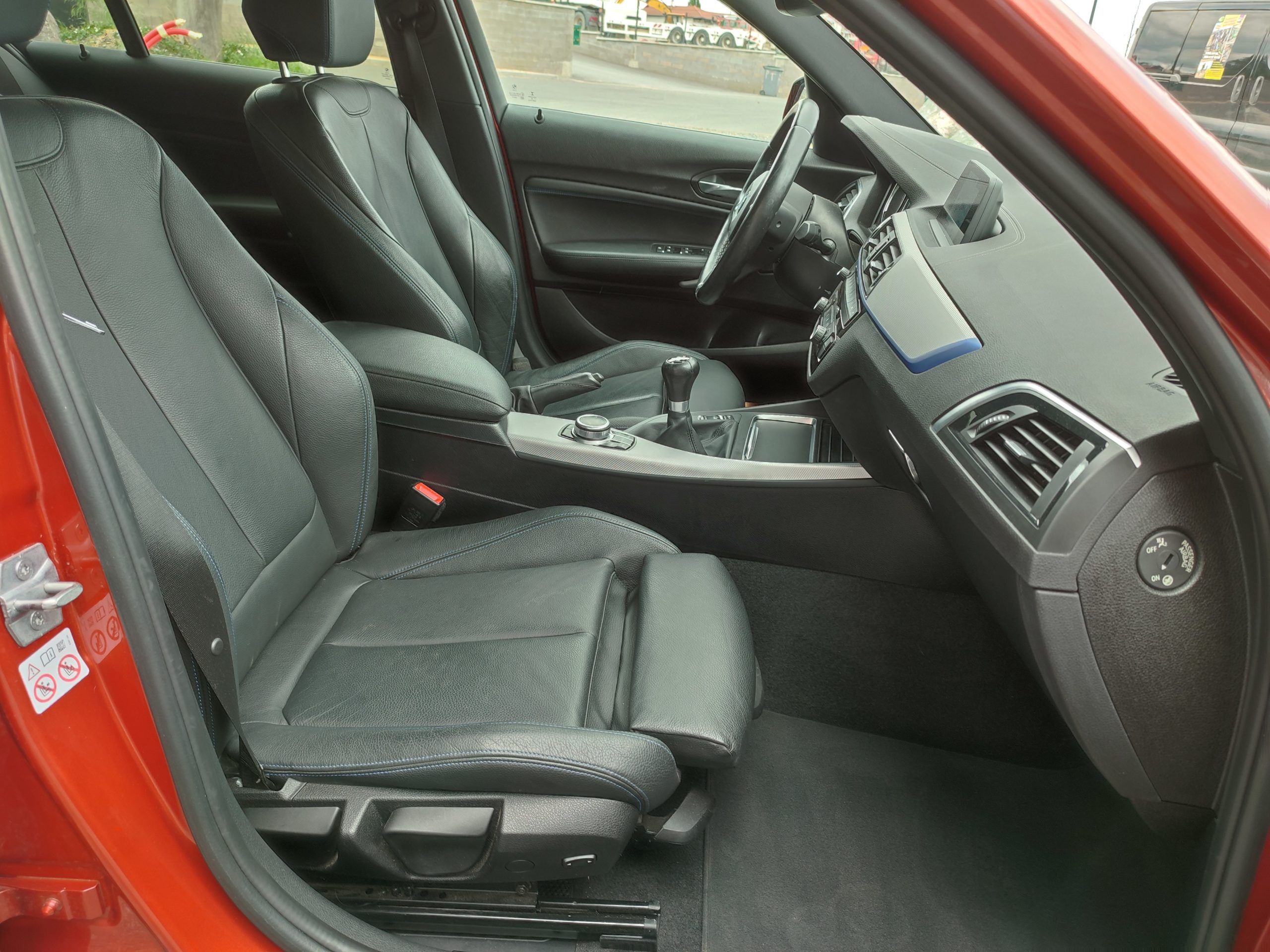 BMW SERIE 1116I 109CH PACK M 5P