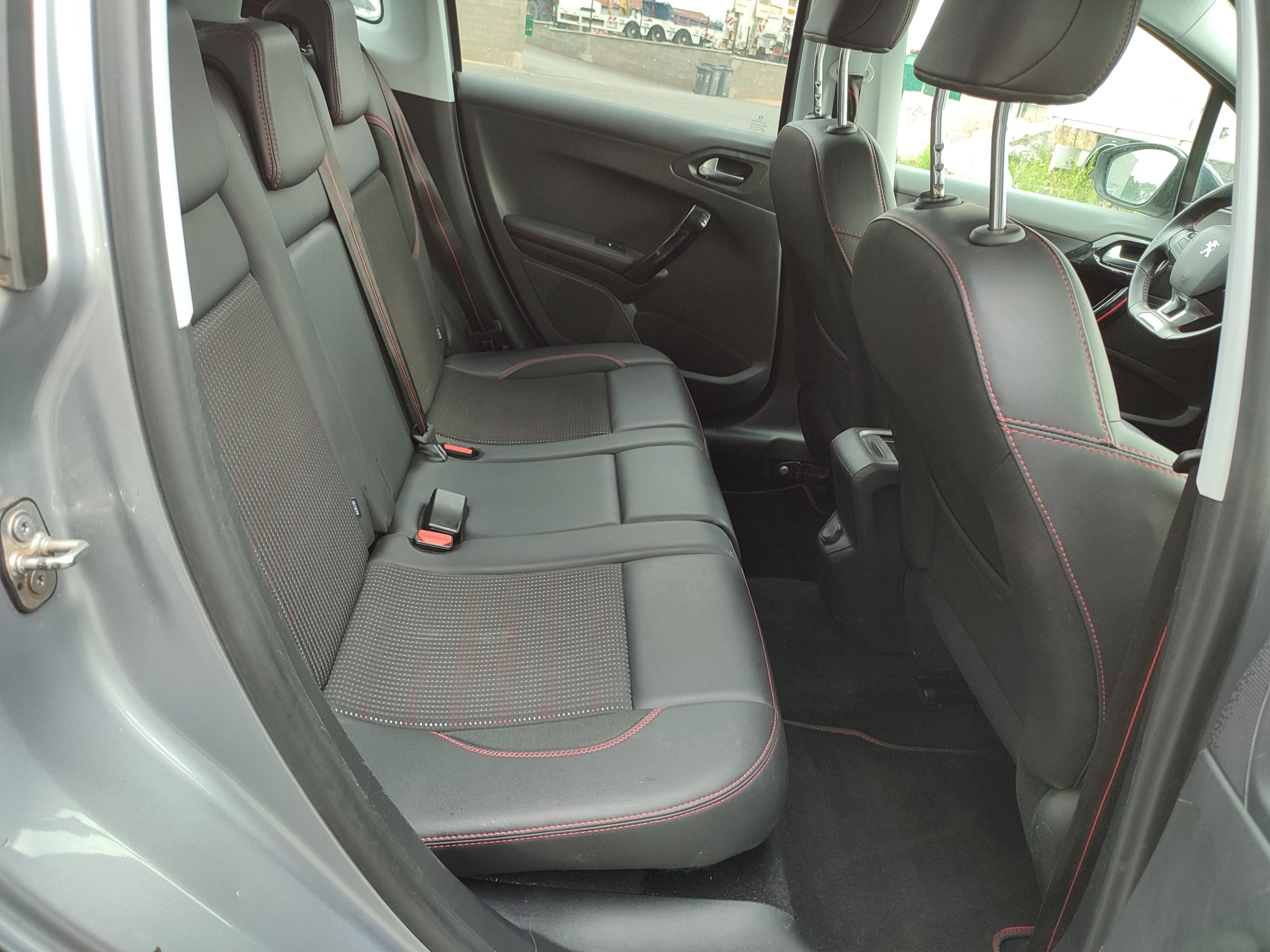 PEUGEOT 2008 1.2 PureTech 110ch GT Line S&S