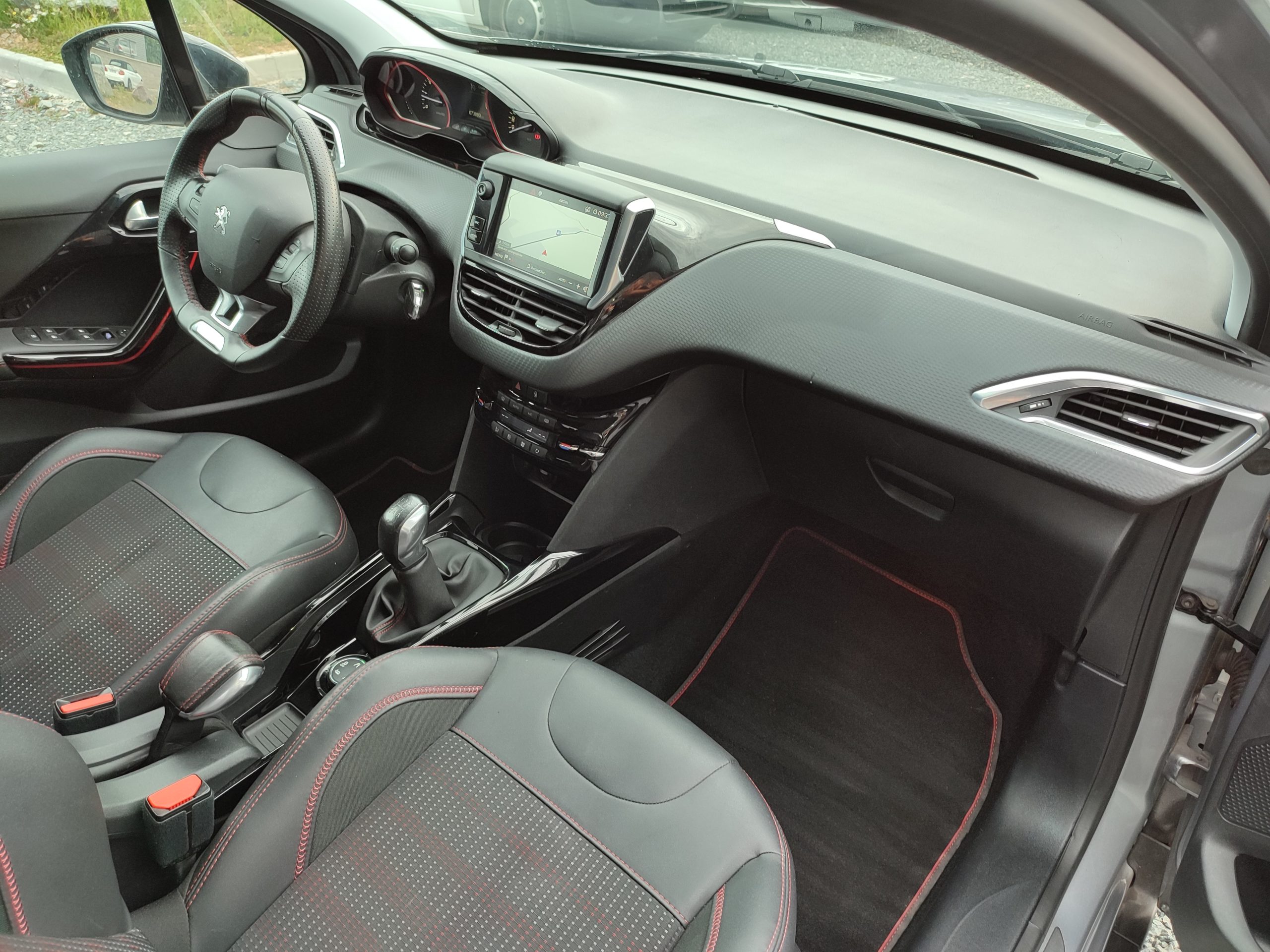 PEUGEOT 2008 1.2 PureTech 110ch GT Line S&S