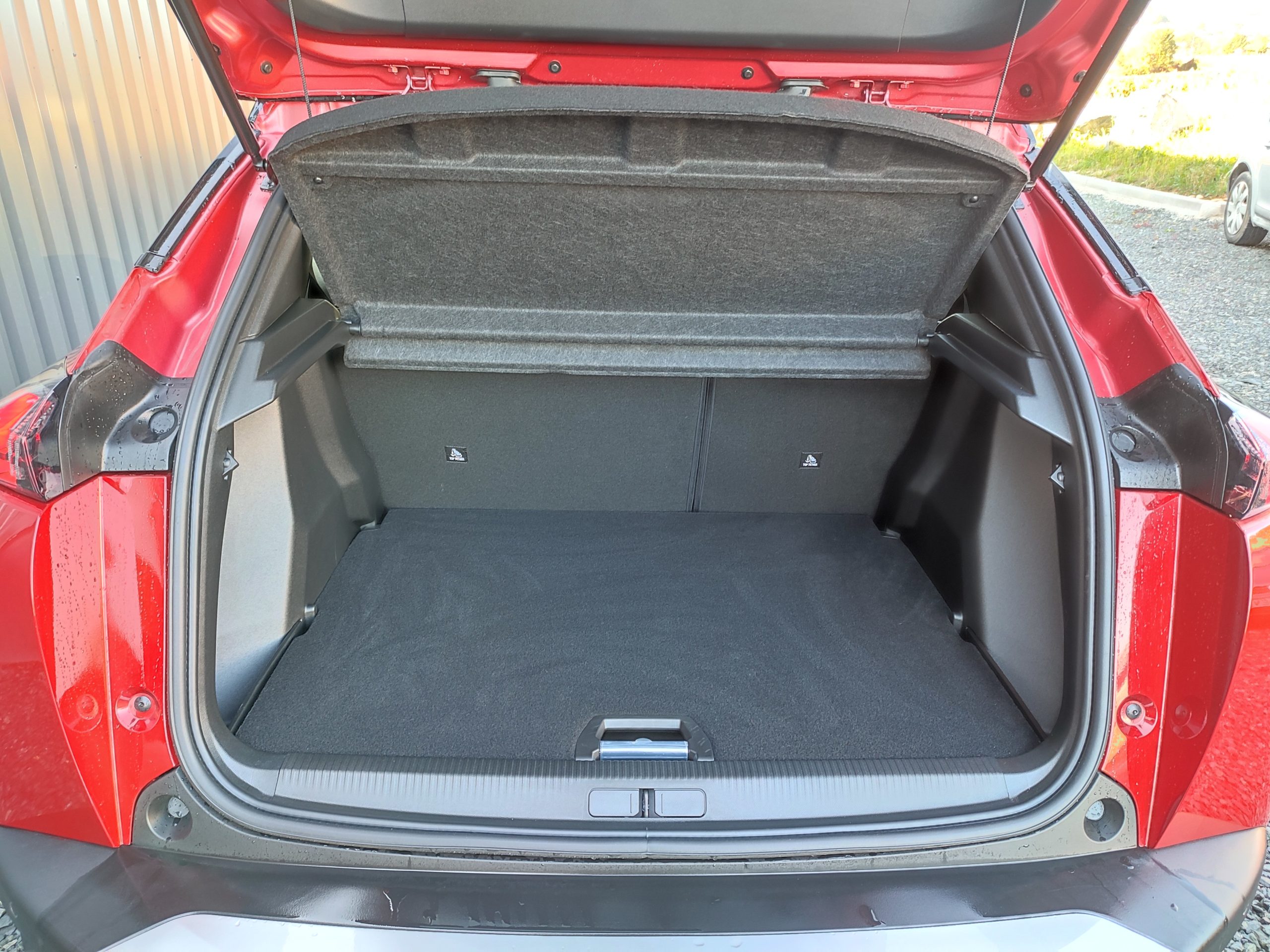 PEUGEOT 2008 GT LINE 1.2 PURETECH 130 CH EAT8