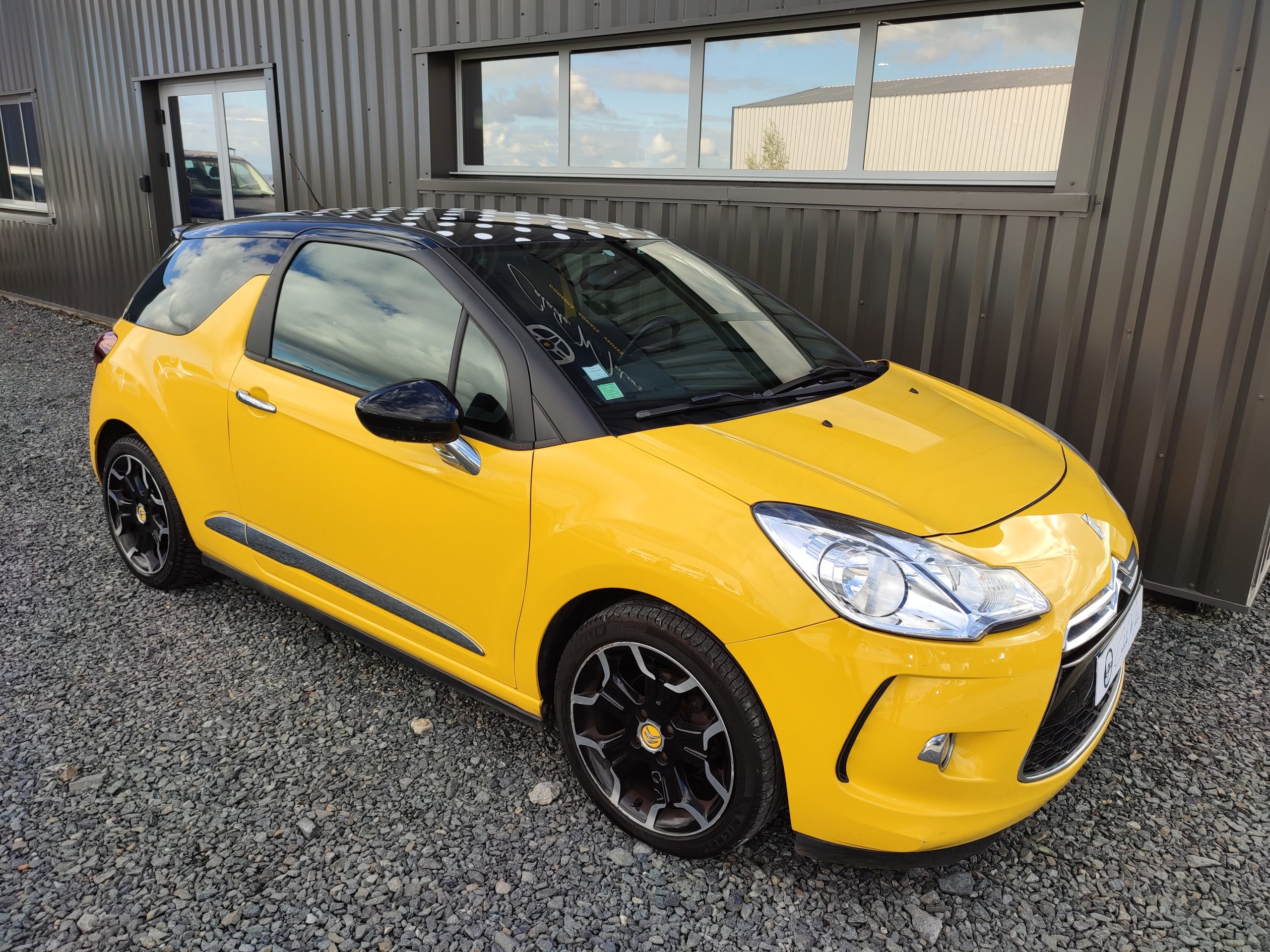 CITROEN DS3 1.6 E-HDI 115 AIRDREAM SPORT CHIC