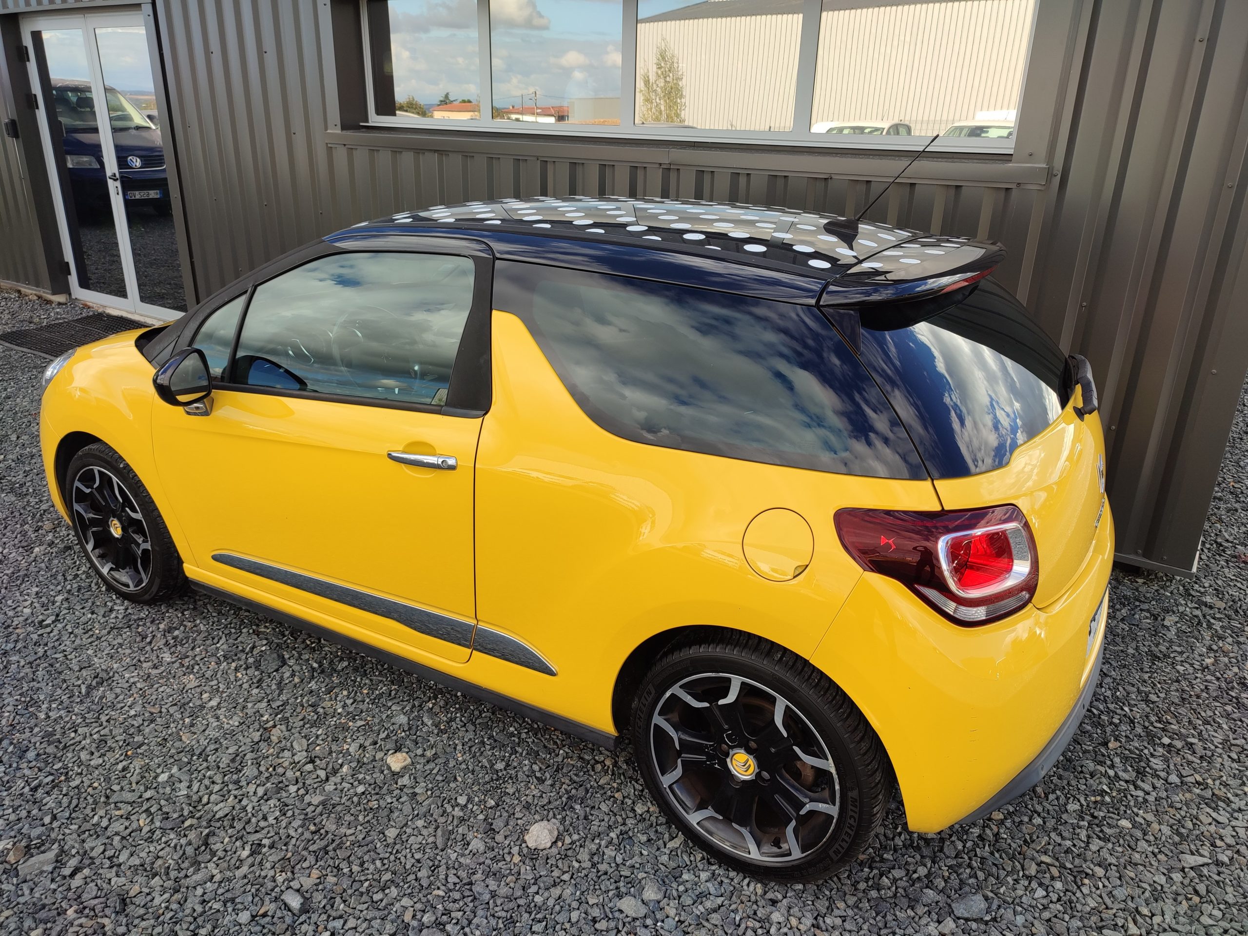CITROEN DS3 1.6 E-HDI 115 AIRDREAM SPORT CHIC