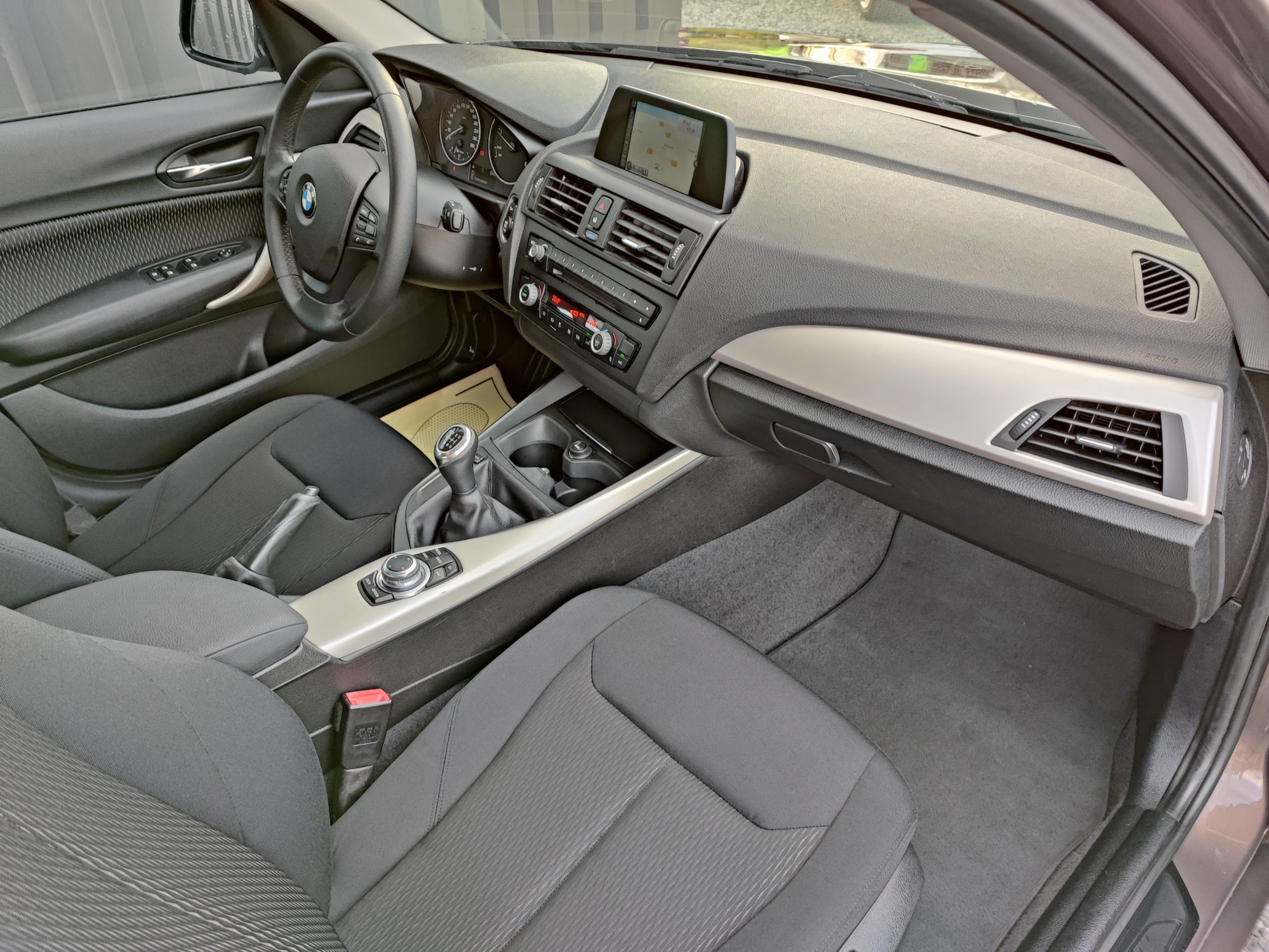 BMW SERIE 1 II (F21/20) 116d 116ch EfficientDynamics Édition Business 5p