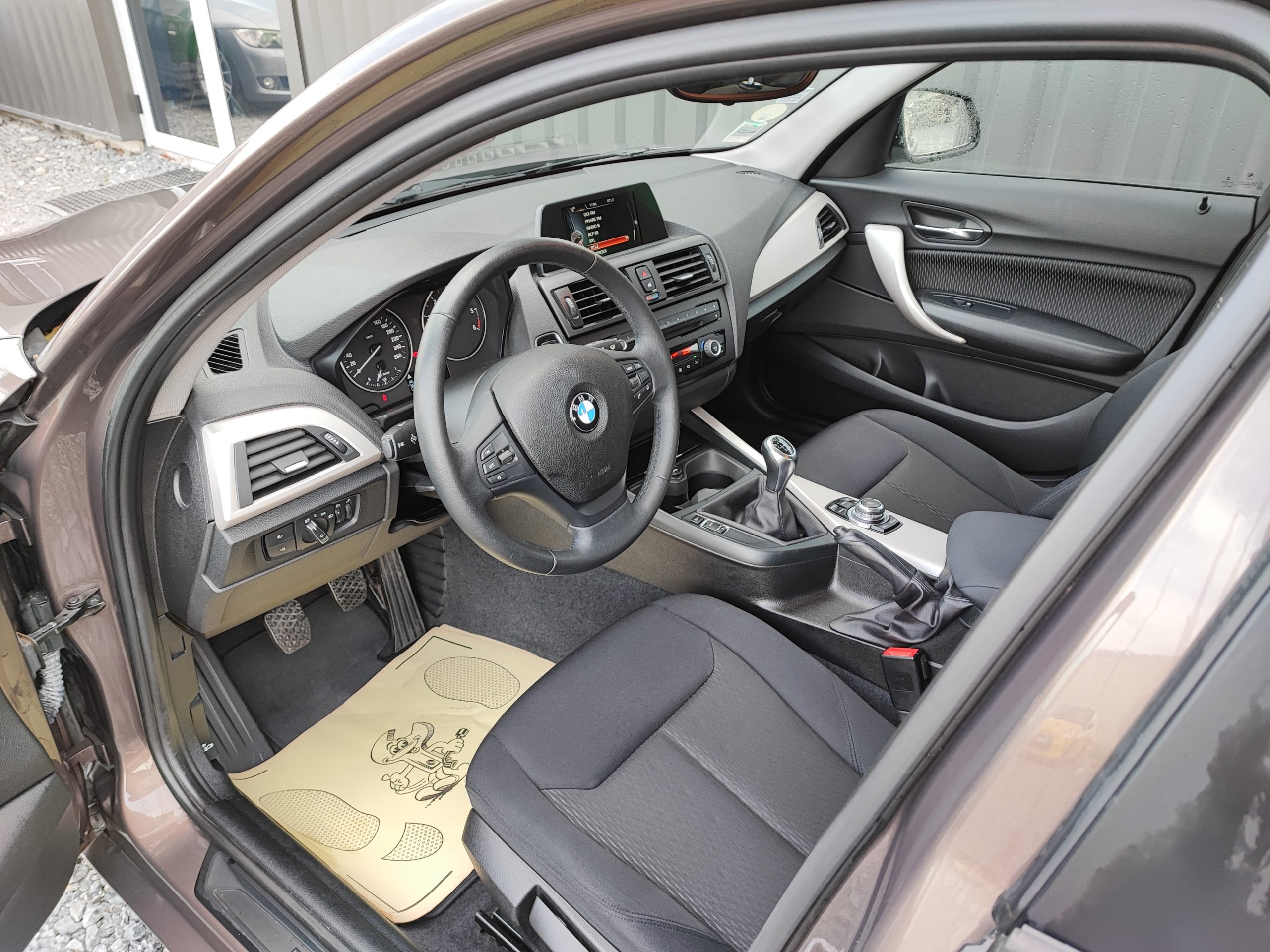 BMW SERIE 1 II (F21/20) 116d 116ch EfficientDynamics Édition Business 5p