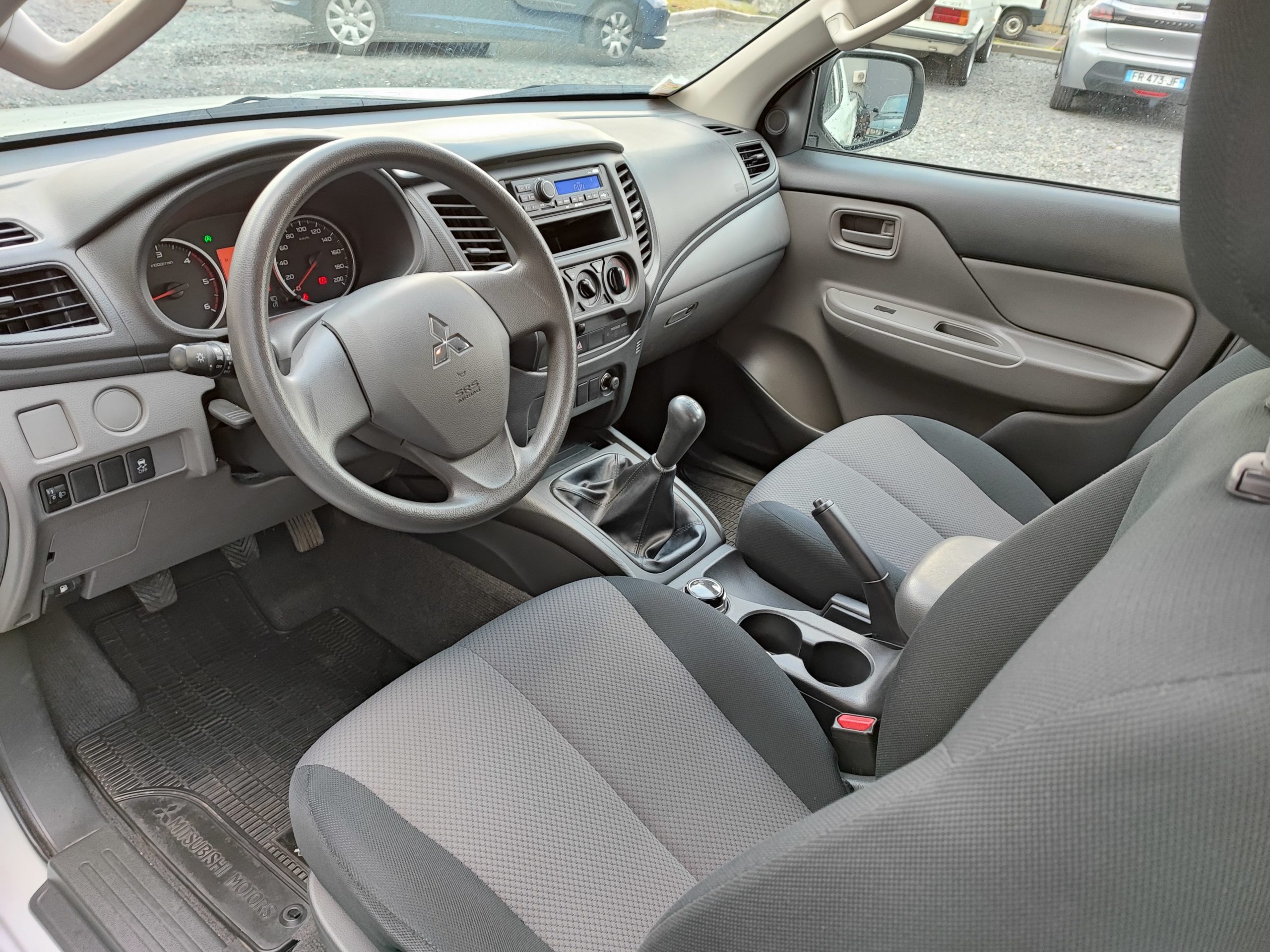 MITSUBISHI L200 CLUB CABINE 2.4DI-D 154 INFORM CLIM