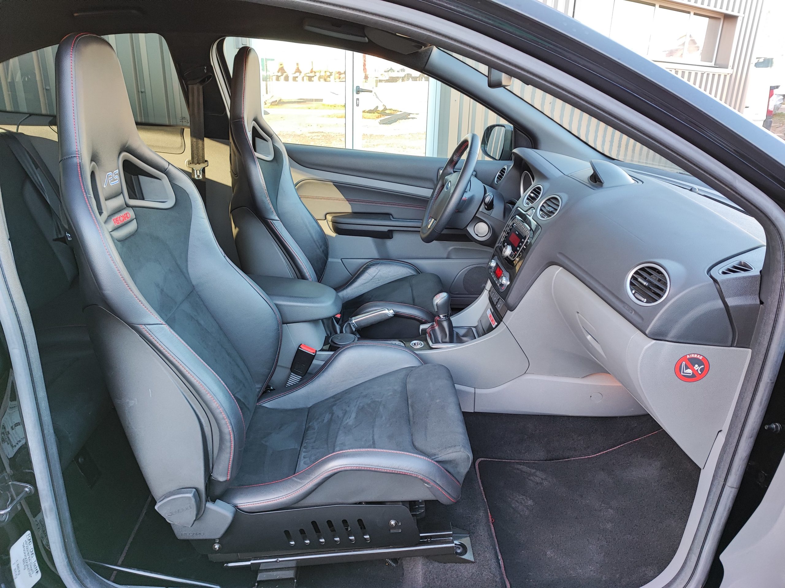 FORD FOCUS II (2) 2.5 T 350 RS 500 BV6