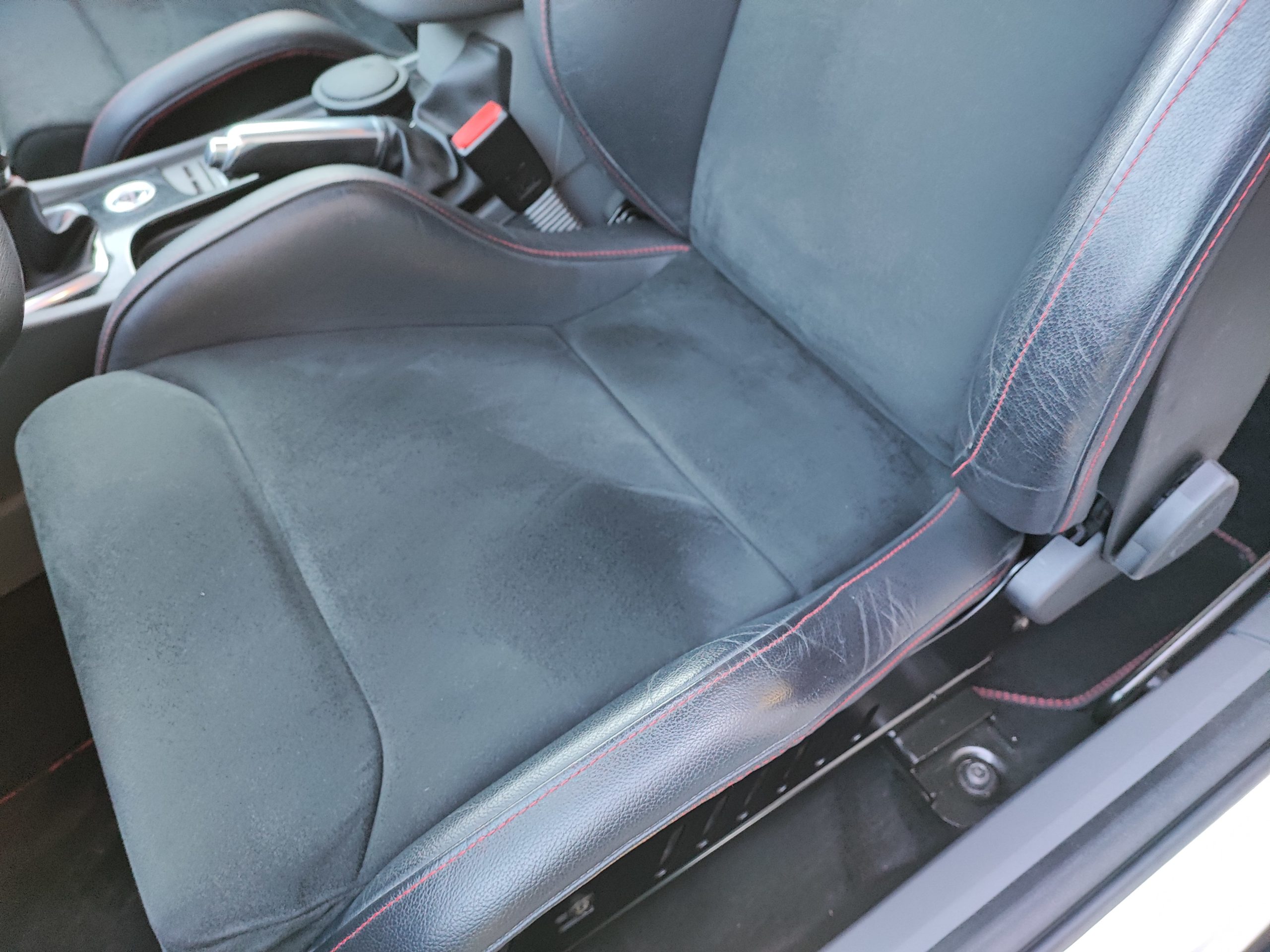 FORD FOCUS II (2) 2.5 T 350 RS 500 BV6