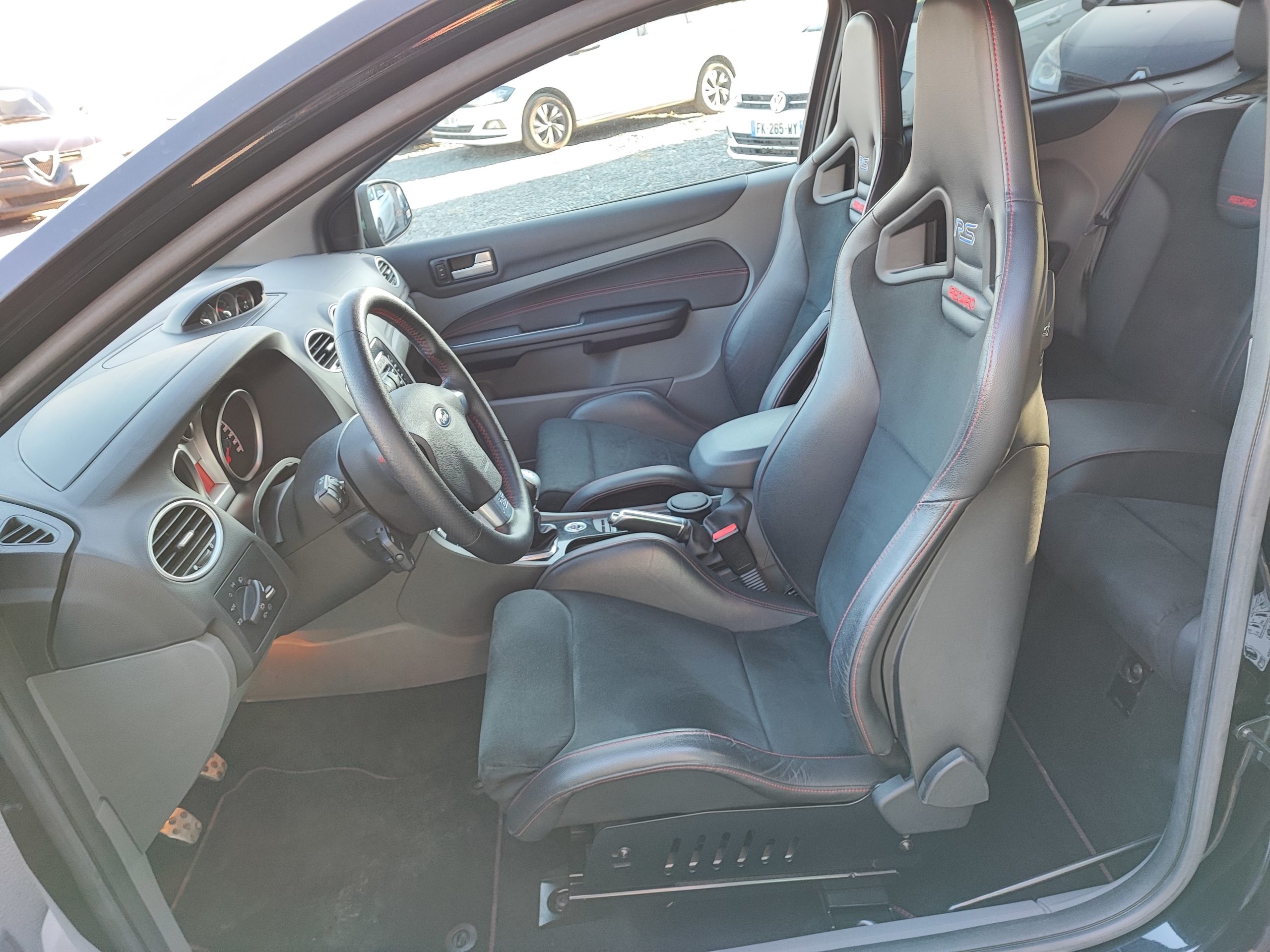 FORD FOCUS II (2) 2.5 T 350 RS 500 BV6