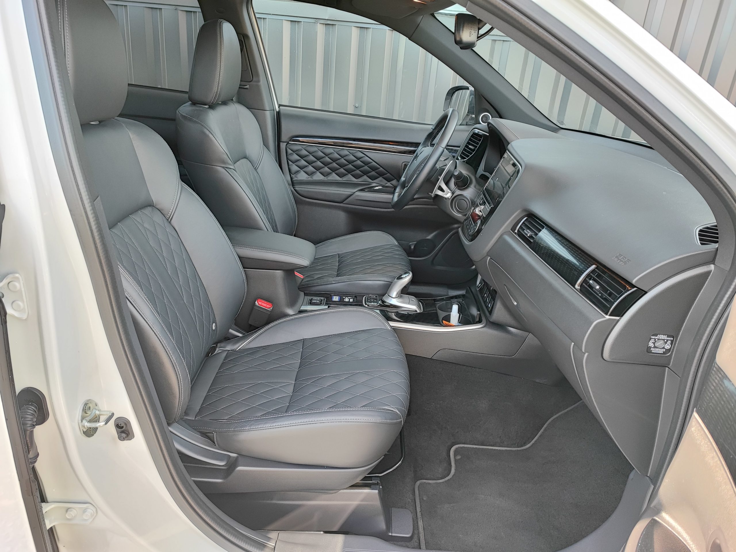 MITSUBISHI OUTLANDER III (2) PHEV TWIN MOTOR 4WD INSTYLE