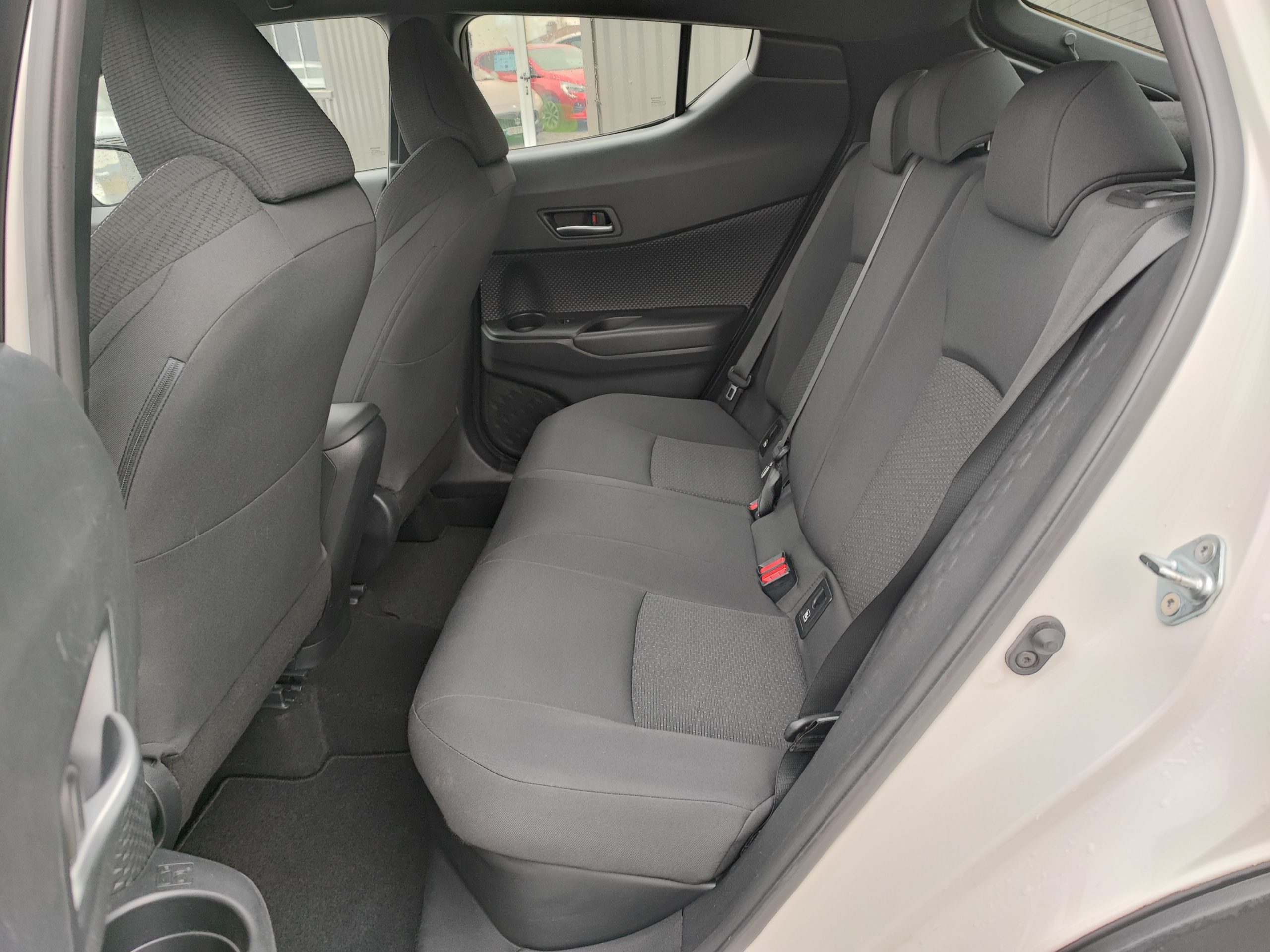 TOYOTA C-HR 1.8 HYBRIDE 122 DYNAMIC