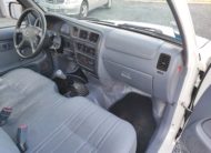 TOYOTA HILUX VI 90 D-4D SIMPLE CABINE 4×2