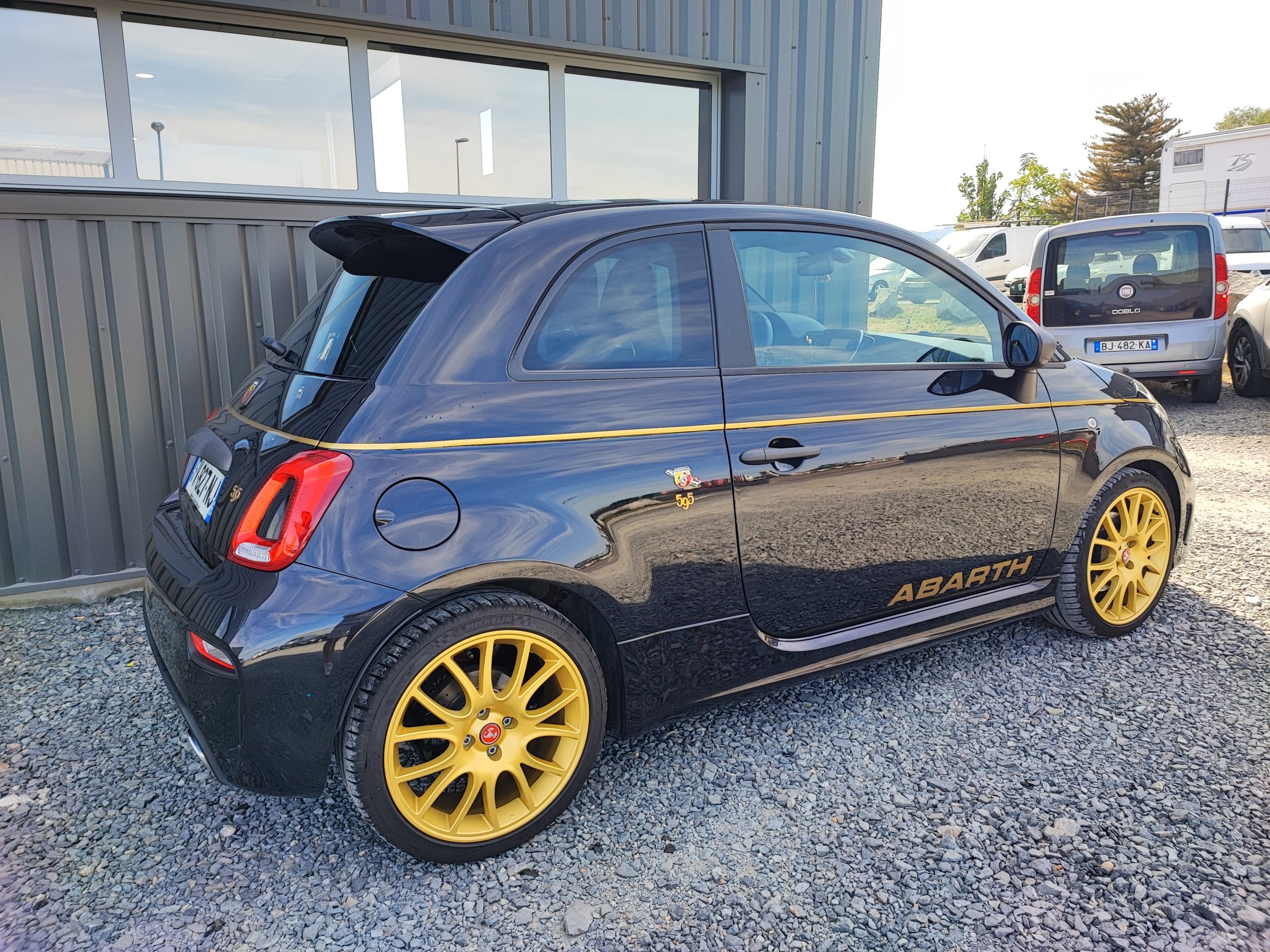 ABARTH 500 (2E GENERATION) II (2) 595 1.4 TURBO 16V T-JET 165 SCORPIONEORO