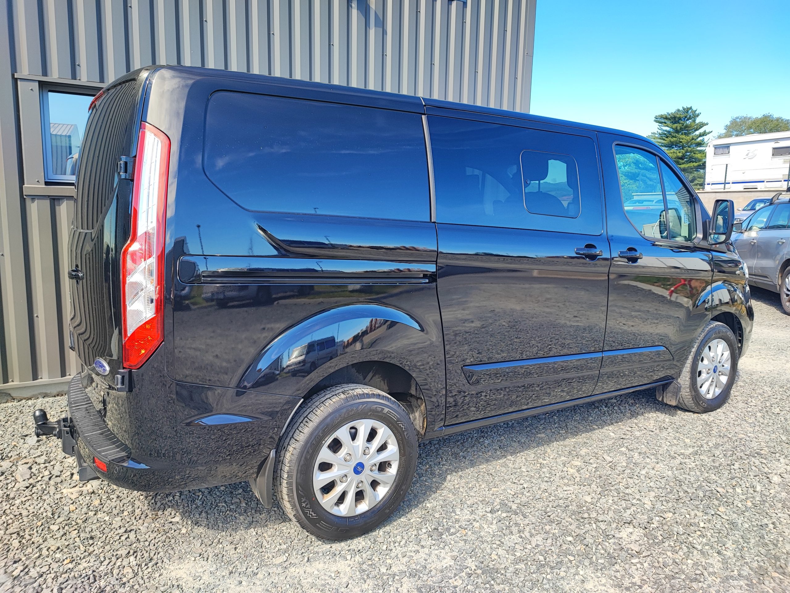 FORD TRANSIT CUSTOM II (2) CABINE APPROFONDIE 300 L1H1 2.0 ECOBLUE 170 BVA LIMITED