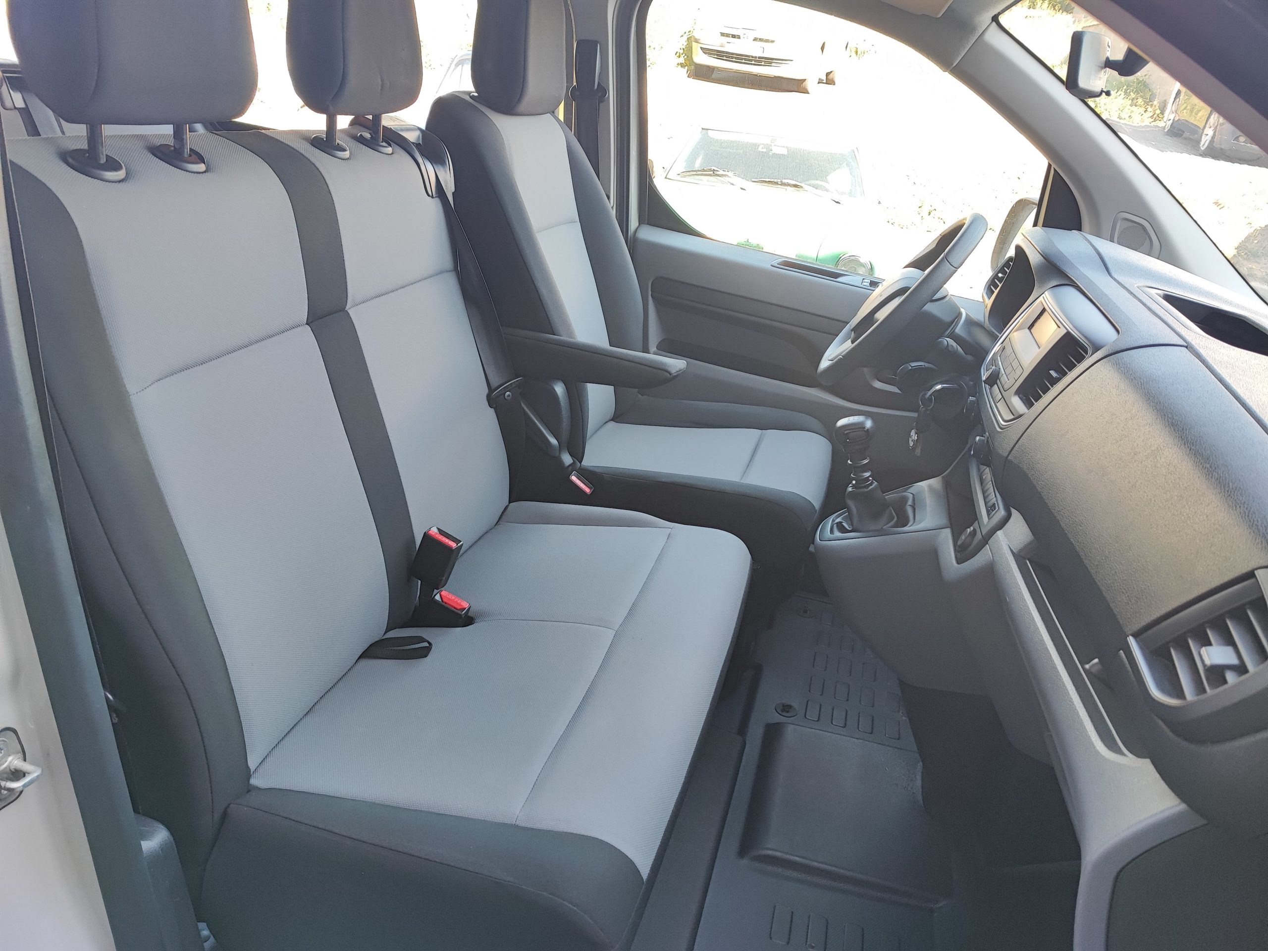 PEUGEOT EXPERT TRAVELLER 1.6 HDI 115CH STANDARD 9PL