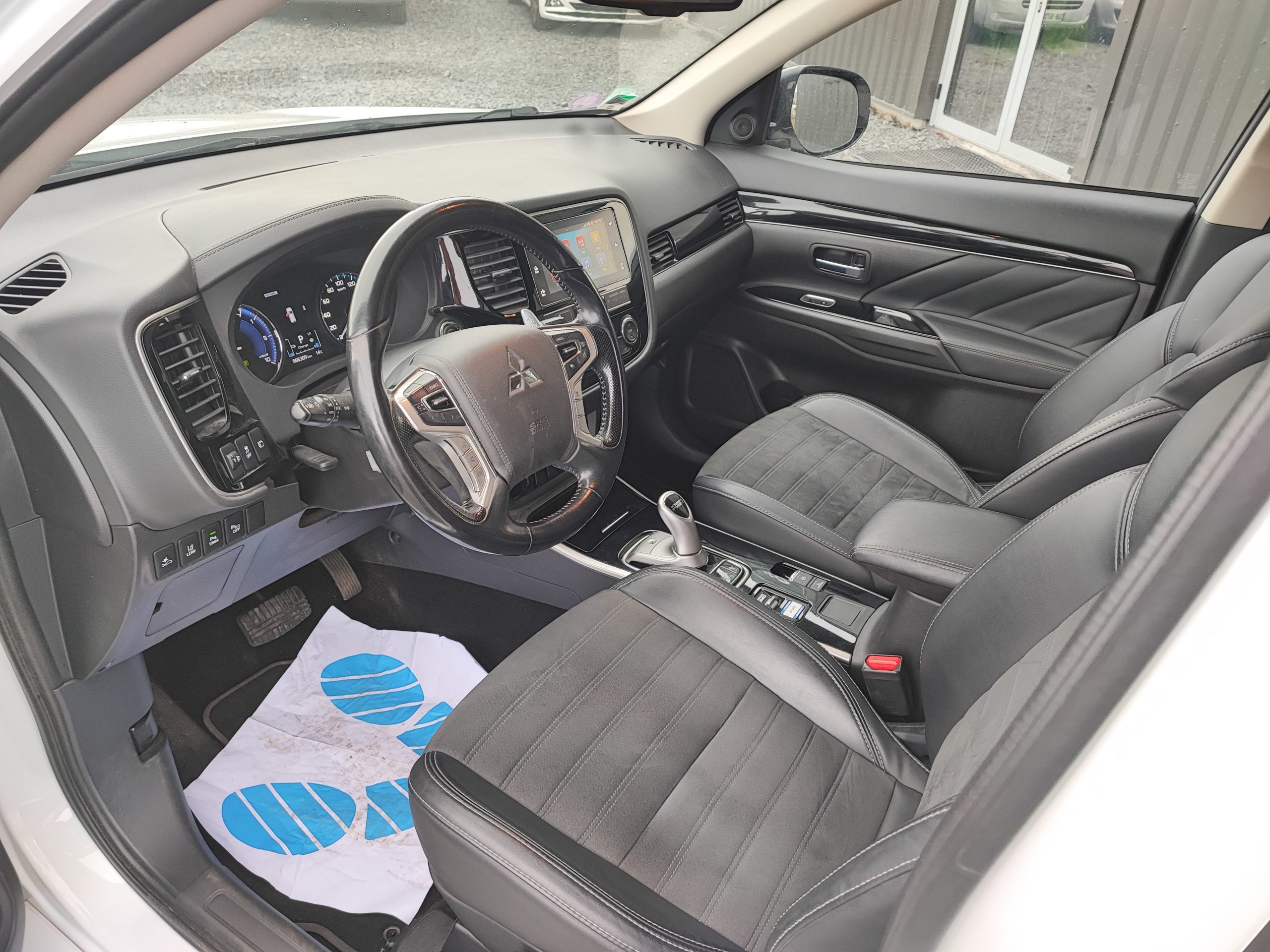 MITSUBISHI OUTLANDER III (2) PHEV TWIN MOTOR 4WD INTENSE MY19