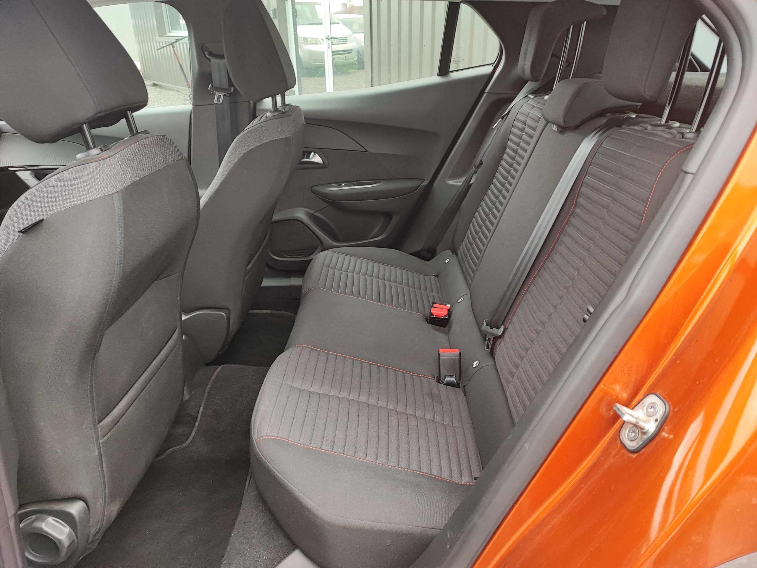 PEUGEOT 2008 II 1.2 PURETECH 100 S&S 5CV ACTIVE BUSINESS