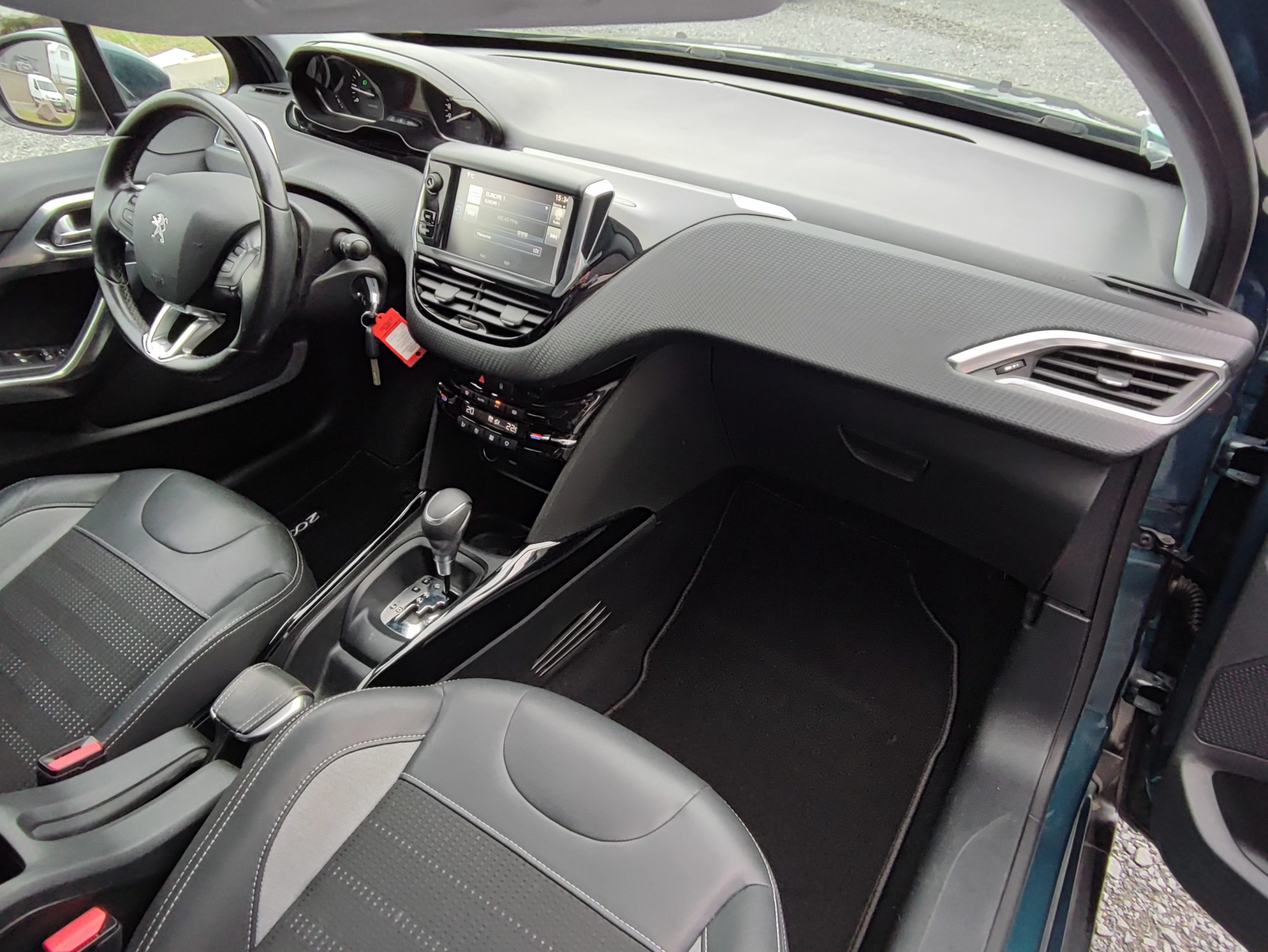 PEUGEOT 2008 (2) 1.2 PURETECH 110 S&S ALLURE EAT6