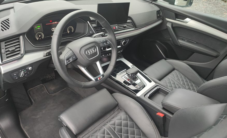 AUD Q5 55 TFSI E S-LINE 367ch