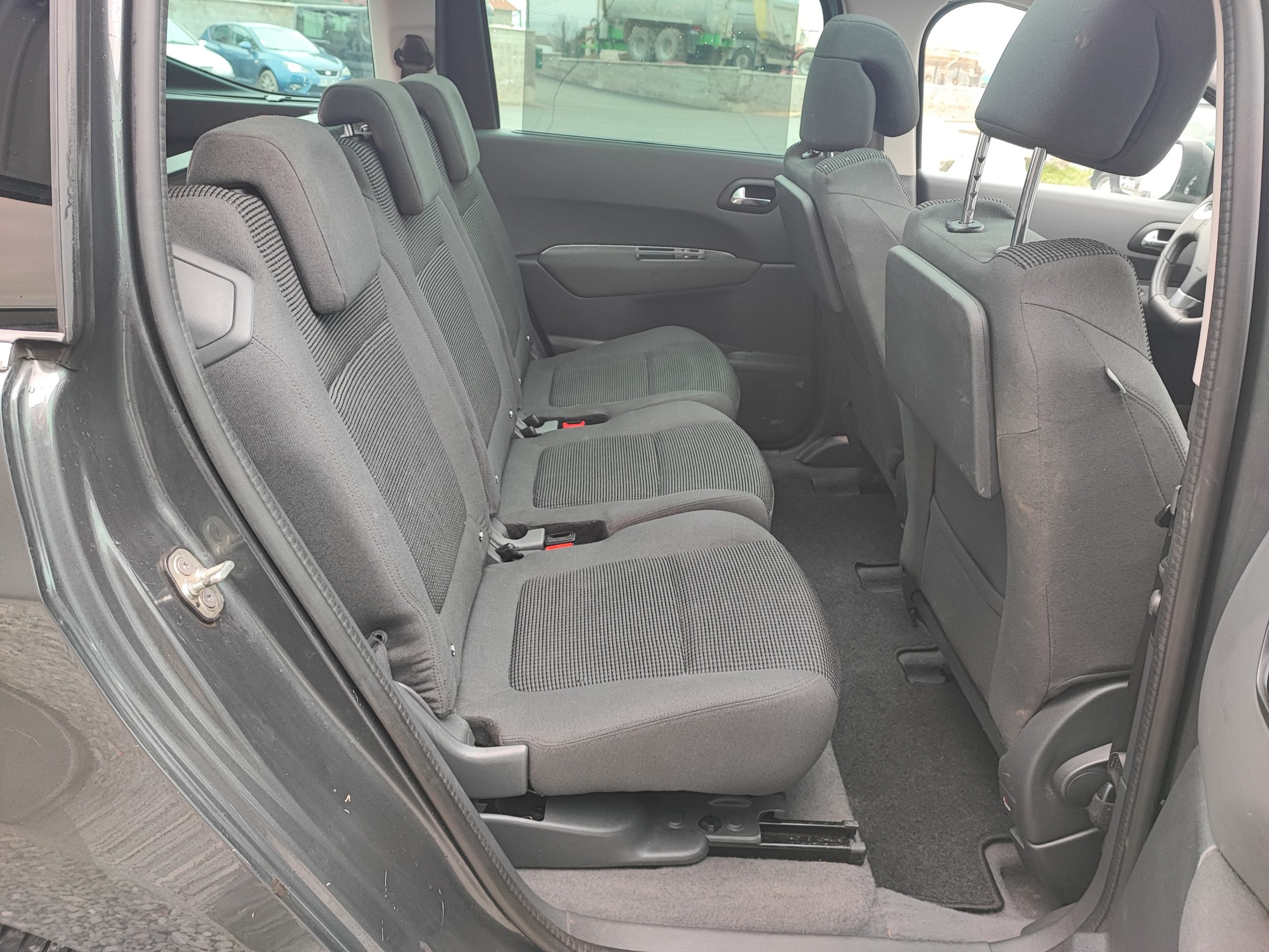 PEUGEOT 5008 1.6 BlueHDi 120ch ALLURE S&S EAT6 7places