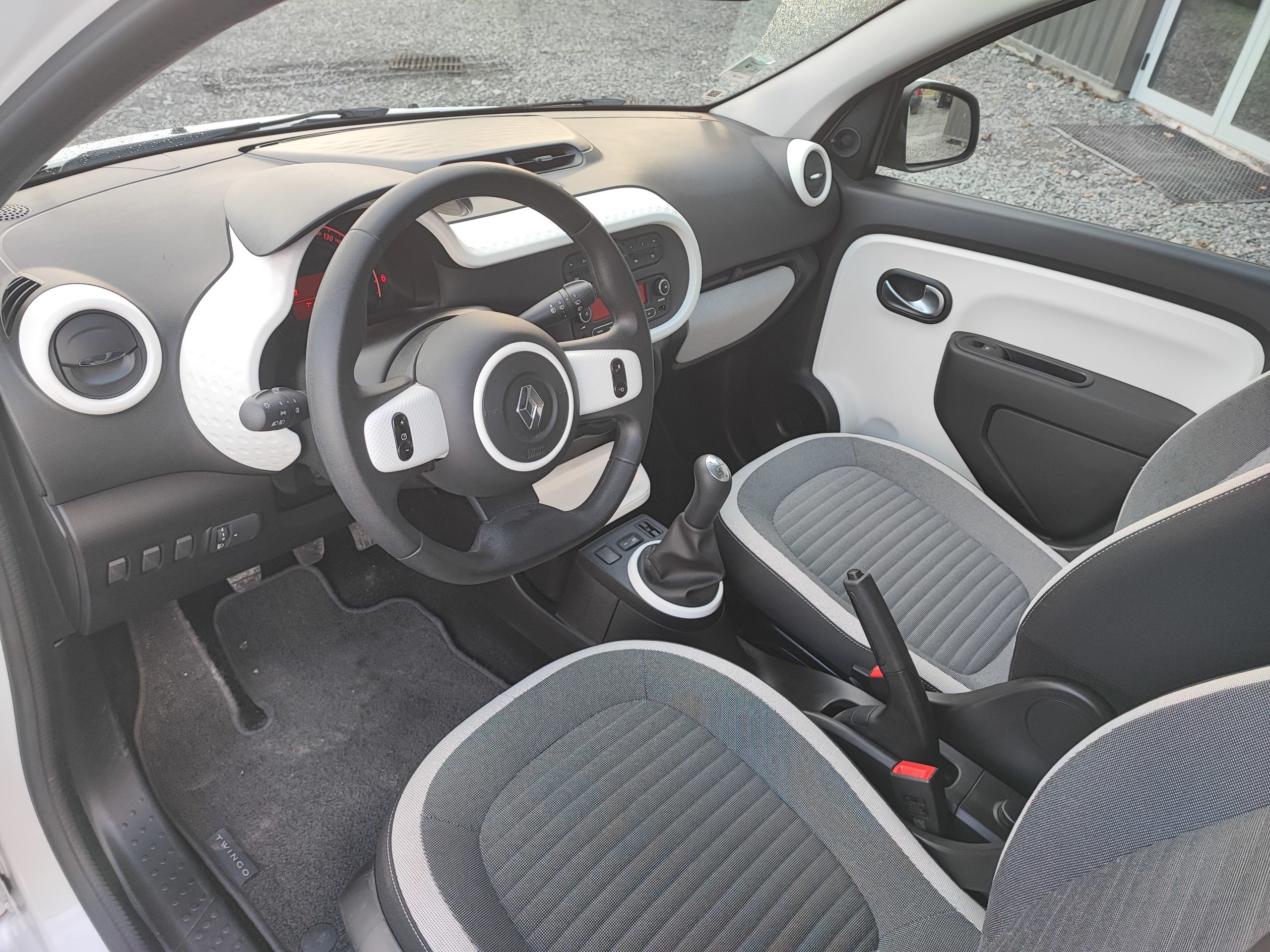 RENAULT TWINGO III 1.0 SCE 70 LIMITED E6