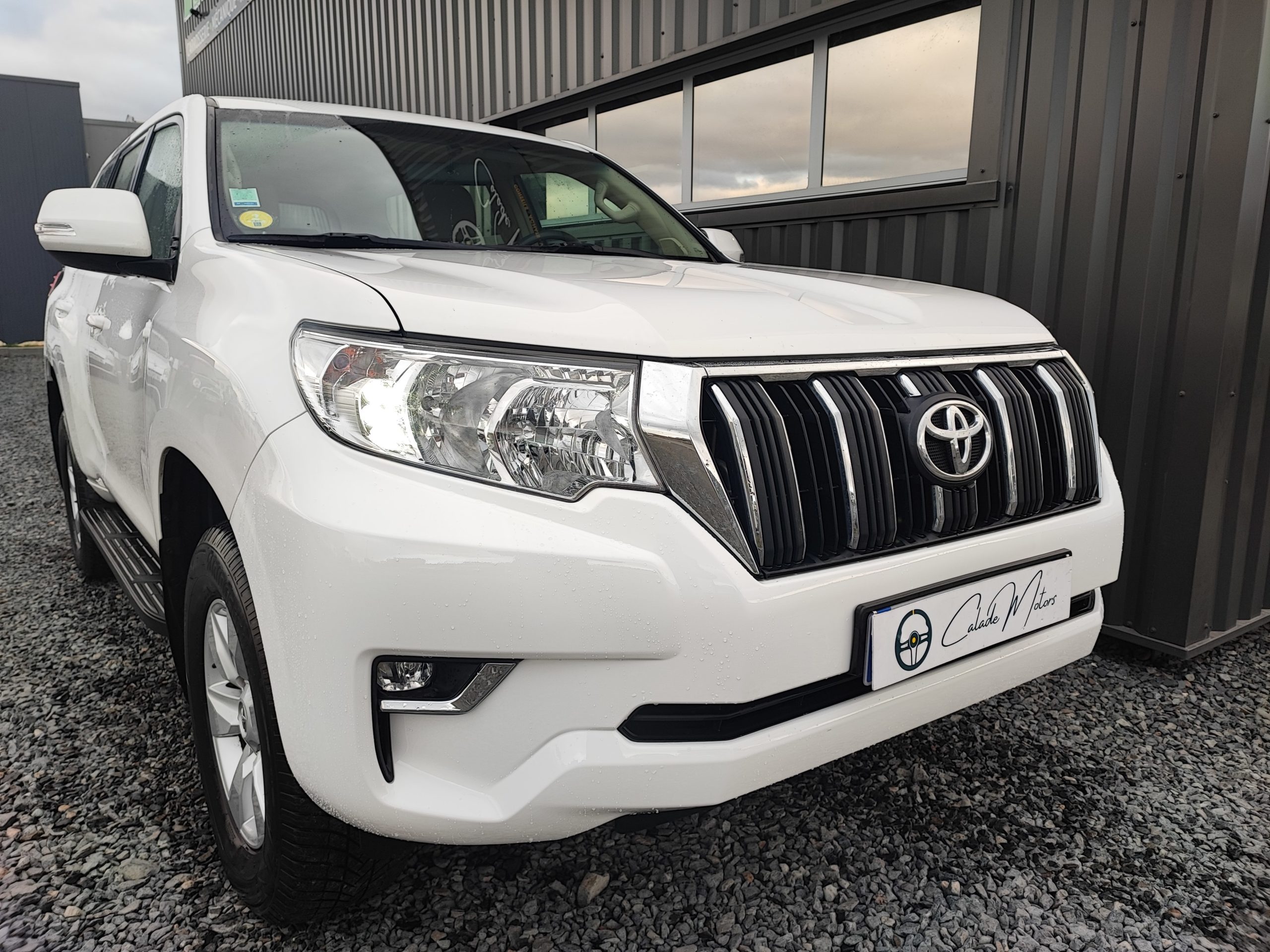 TOYOTA LAND CRUISER (KDJ150) 177 D-4D LIFE BVA 5P