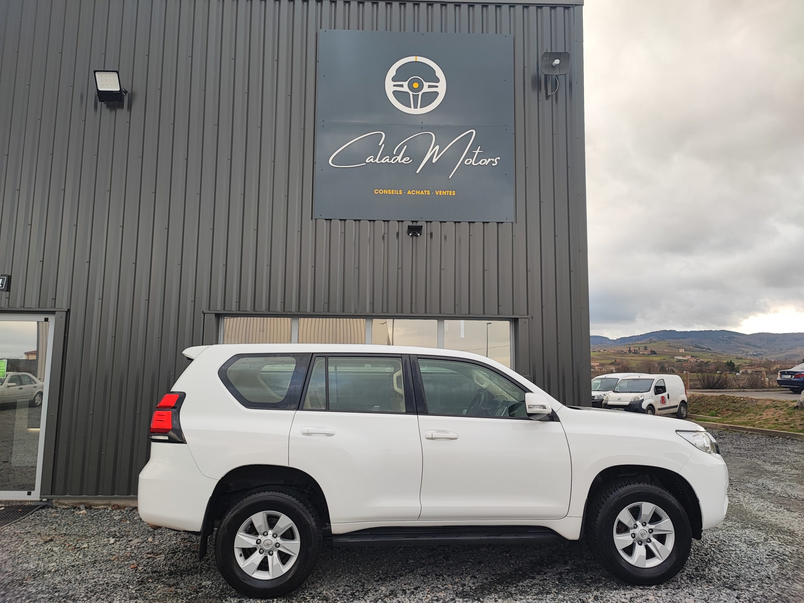 TOYOTA LAND CRUISER (KDJ150) 177 D-4D LIFE BVA 5P