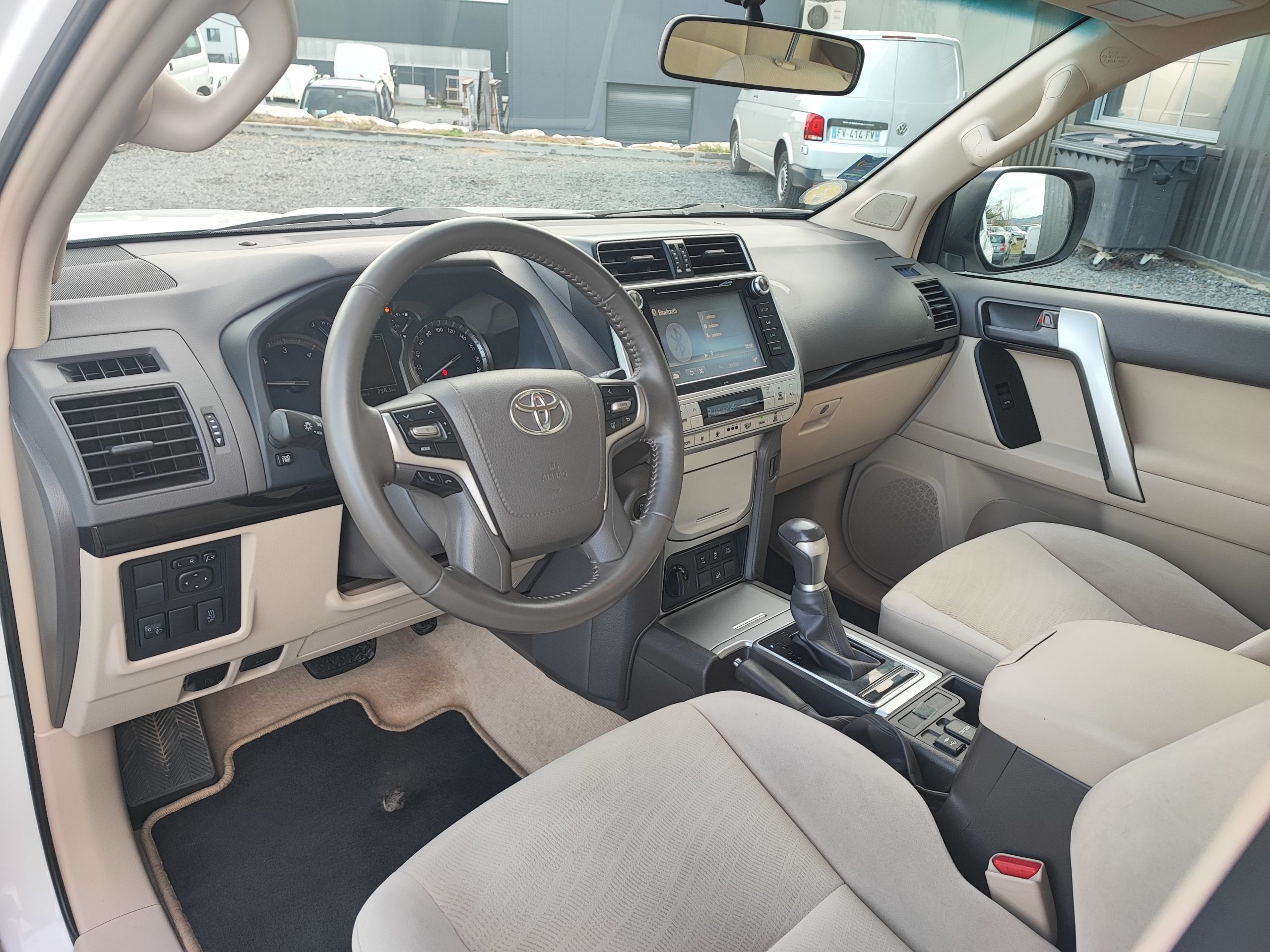 TOYOTA LAND CRUISER (KDJ150) 177 D-4D LIFE BVA 5P