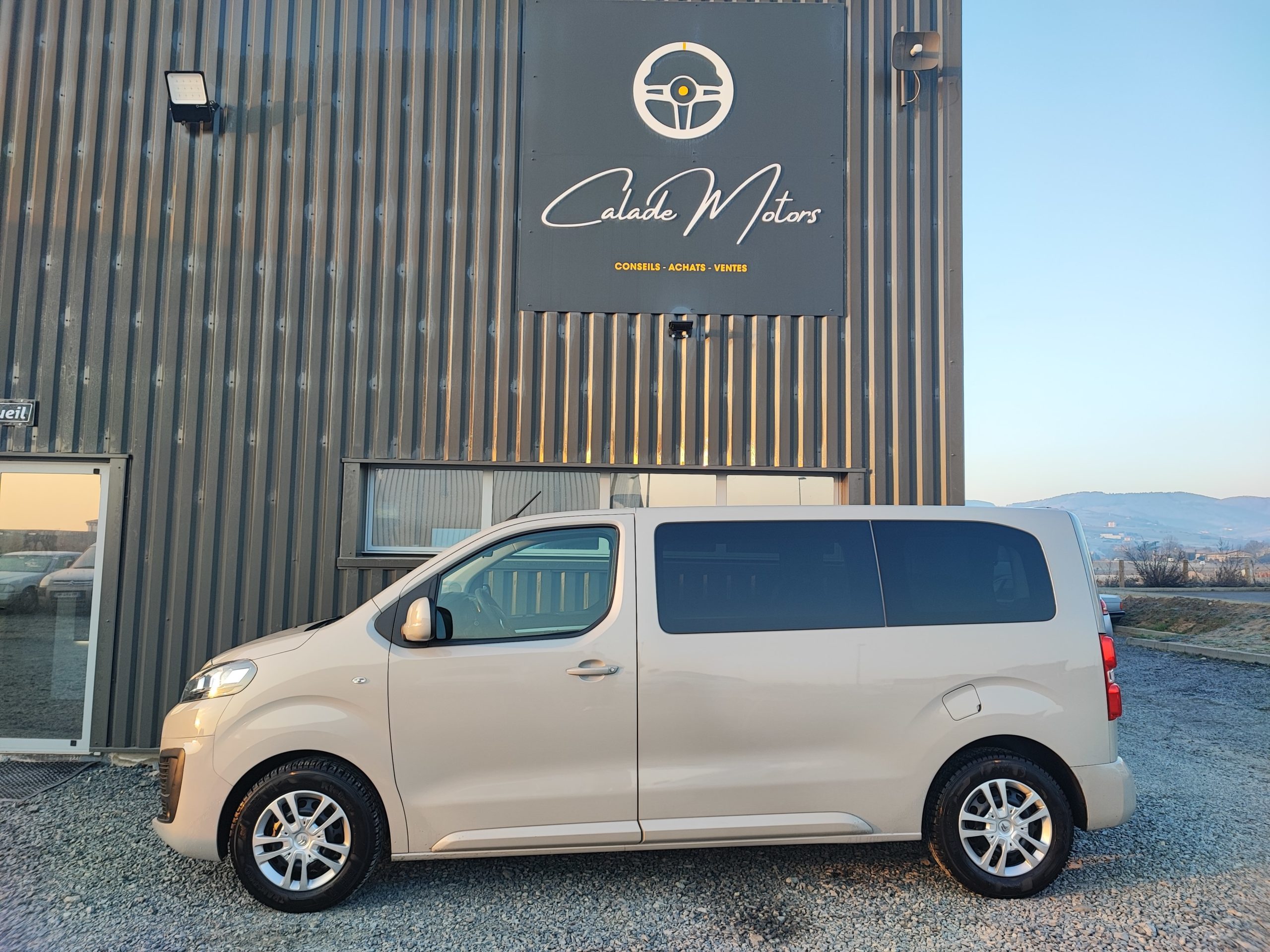 CITROËN SPACETOURER III TAILLE M BLUEHDI 115 S&S BUSINESS BV6 9 PLACES