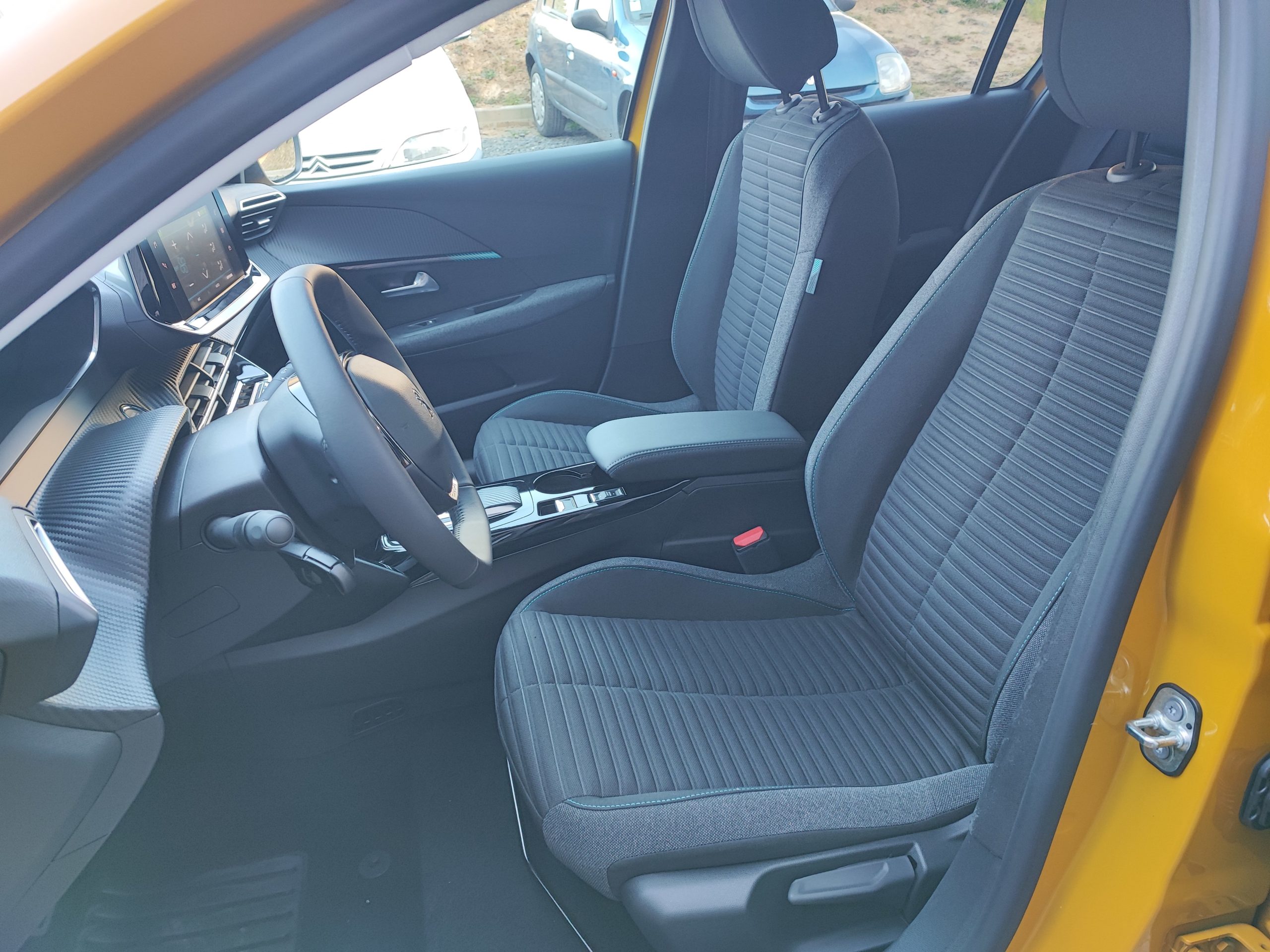 PEUGEOT E-208 II ÉLECTRIQUE 136 STYLE