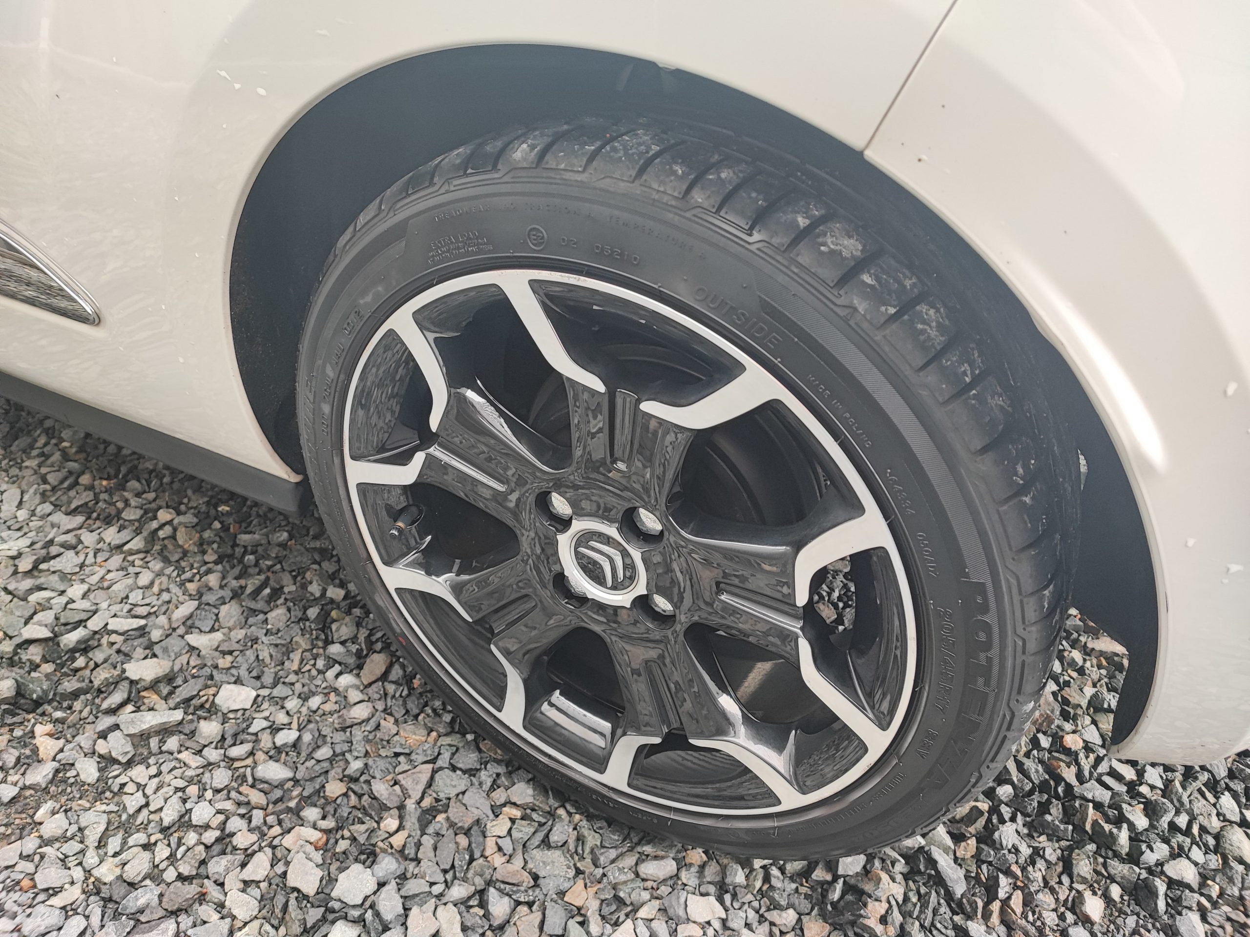 CITROËN DS3 1.4 VTI 95 CHIC BMP5