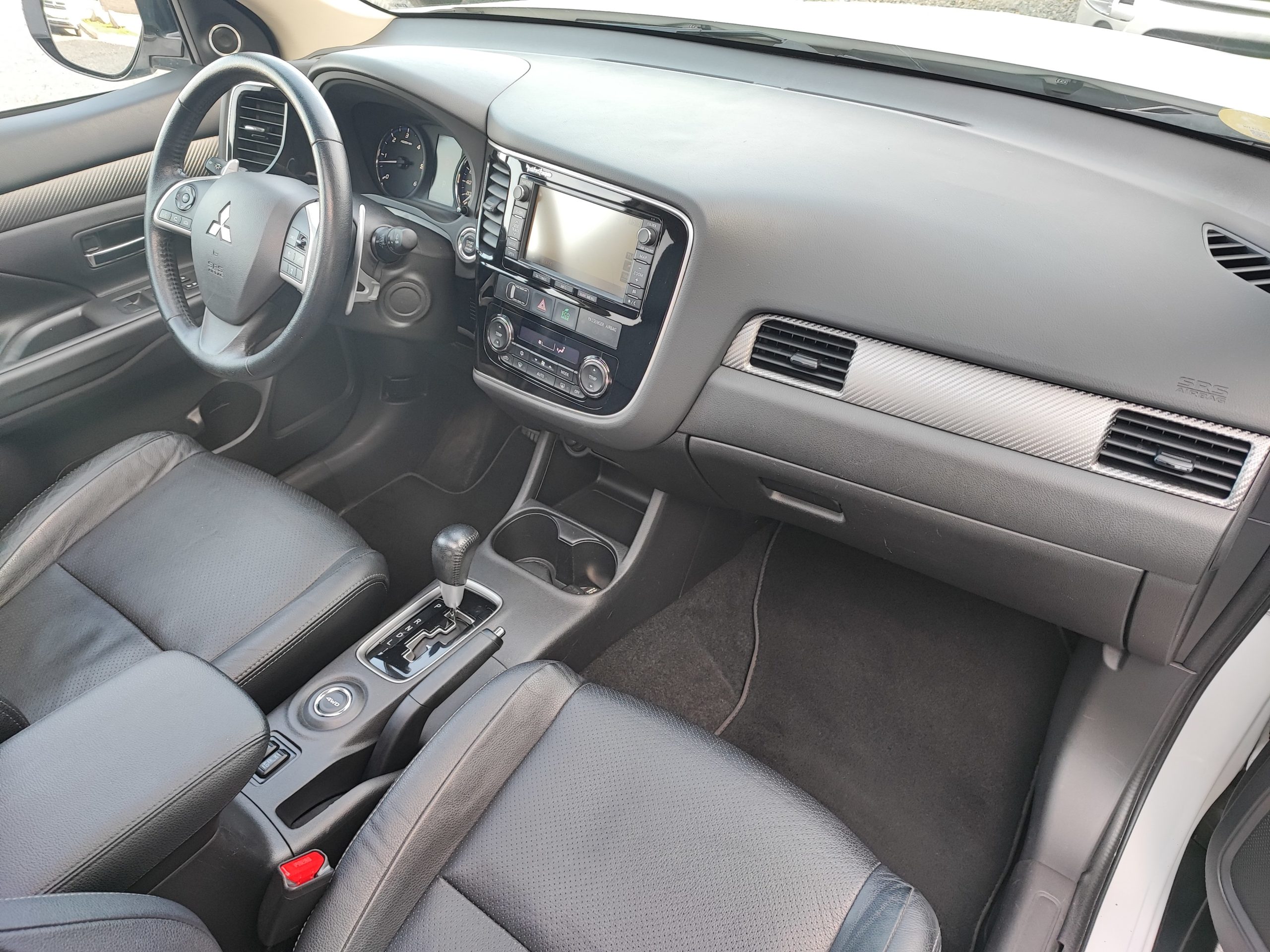 MITSUBISHI OUTLANDER II 2.2 DI-D 150ch INSTYLE 4WD BVA 7 places