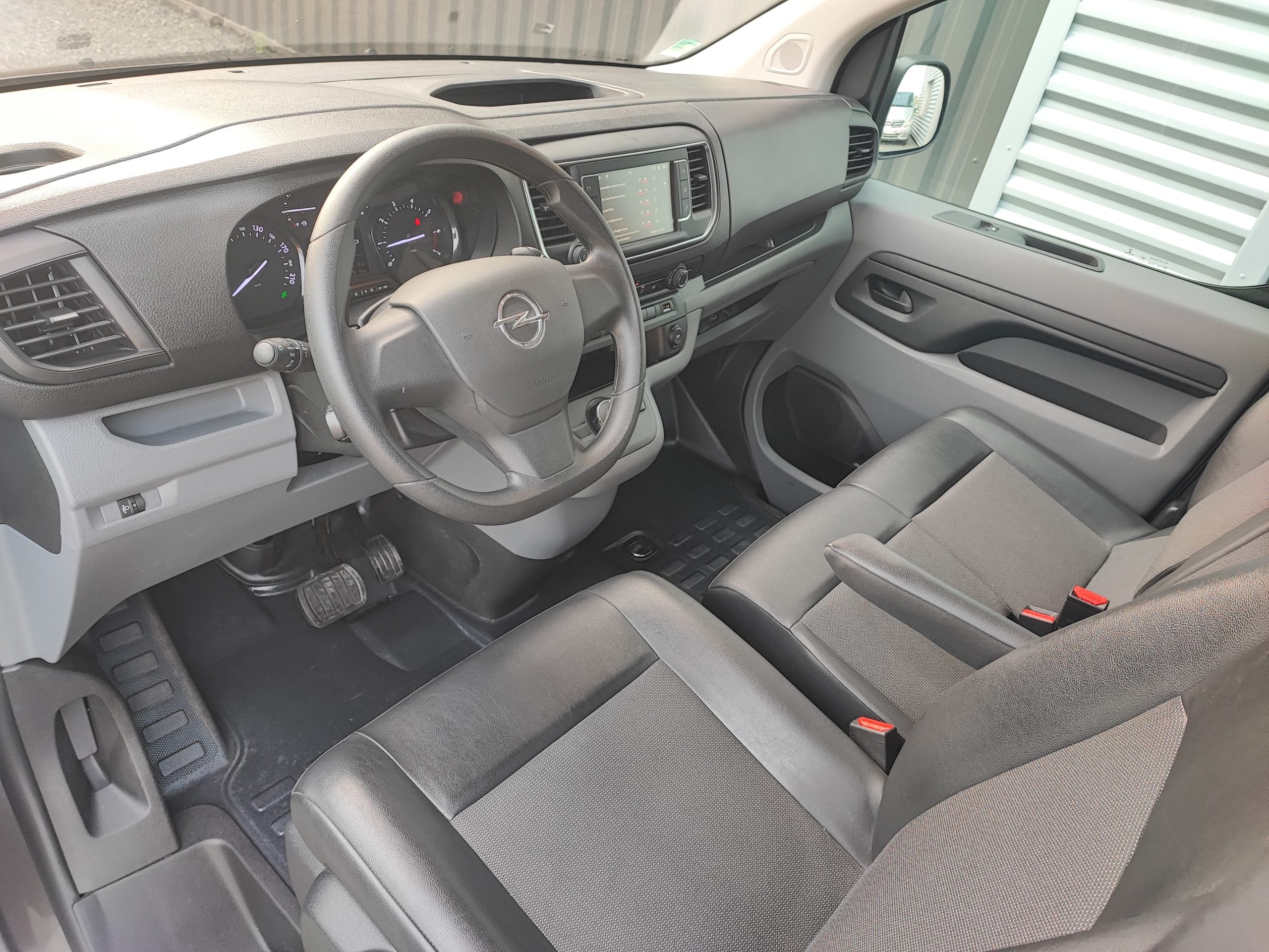 OPEL VIVARO III L2 2.0 D 145CH STANDARD EAT8
