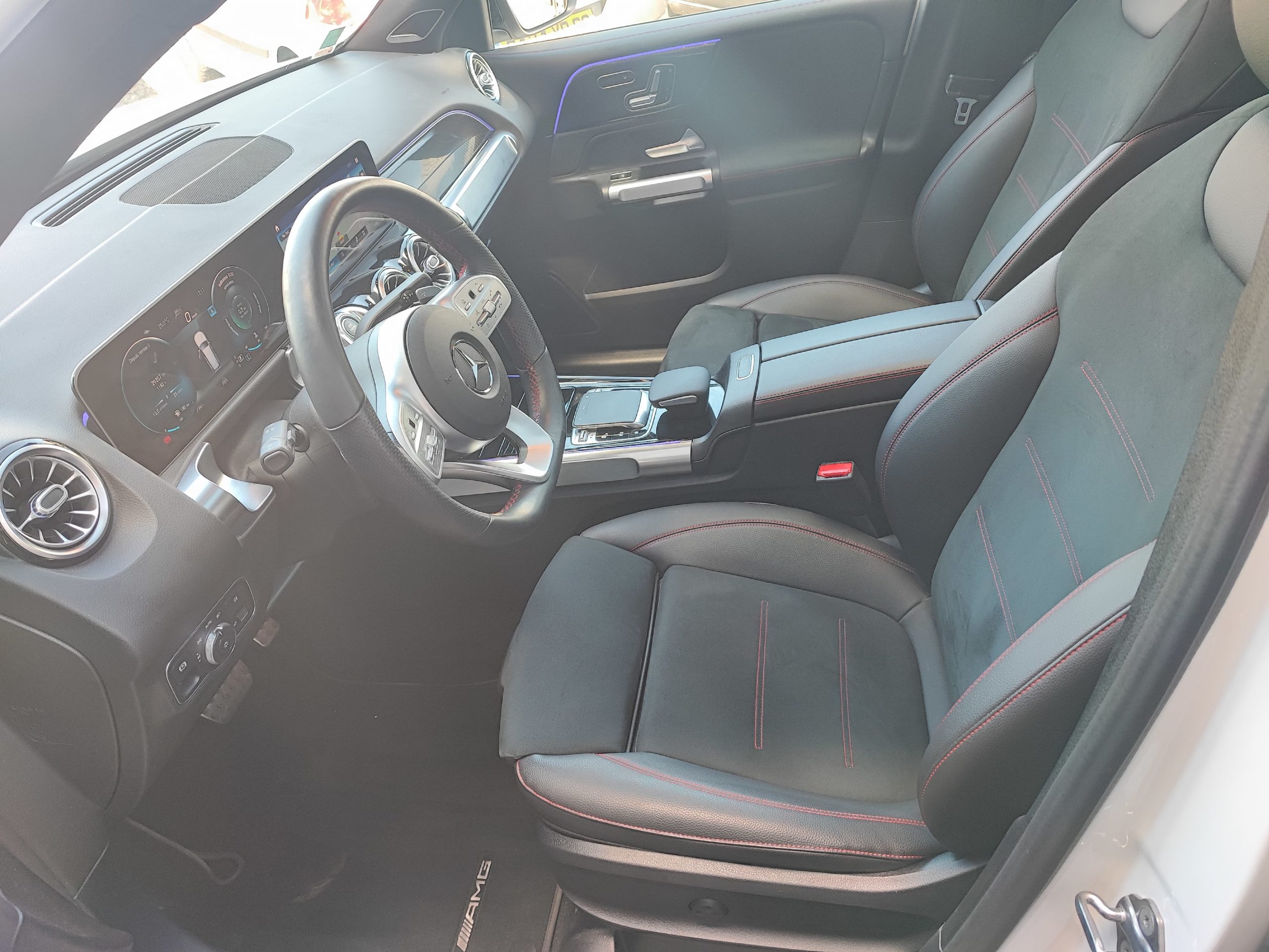 MERCEDES GLB 250 224CH AMG LINE LAUNCH EDITION 4Matic 8G-DCT