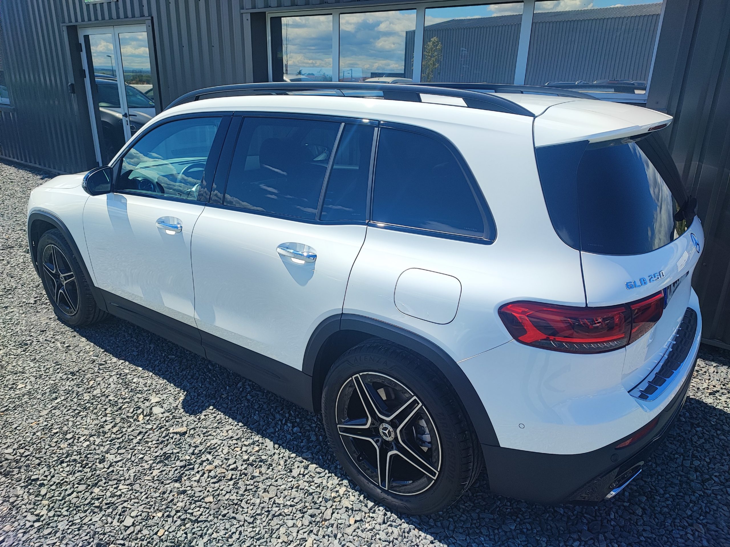 MERCEDES GLB 250 224CH AMG LINE LAUNCH EDITION 4Matic 8G-DCT