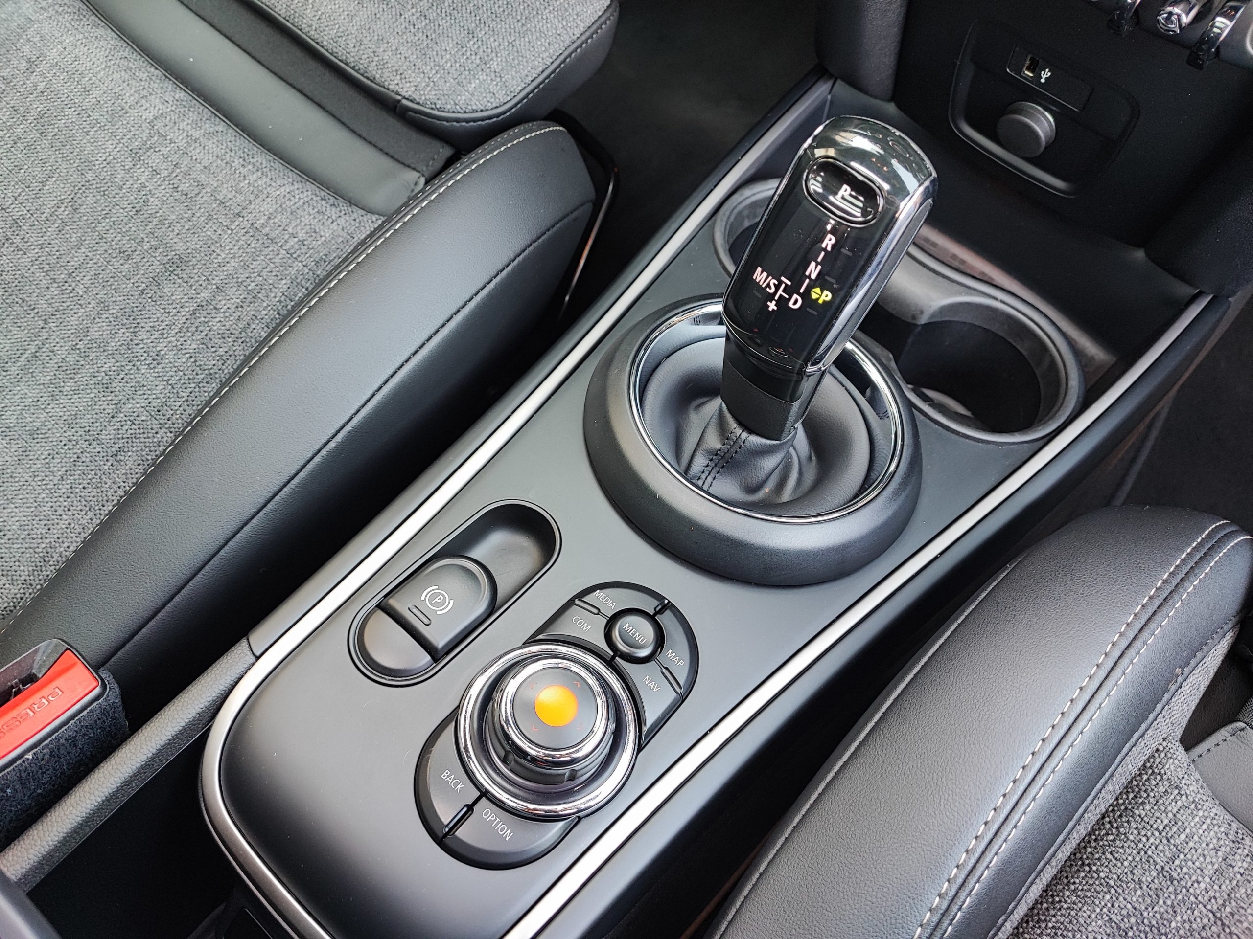 MINI COUNTRYMAN II (2) (F60) 2.0 150 ALL4 COOPER D NORTHWOOD BVA8