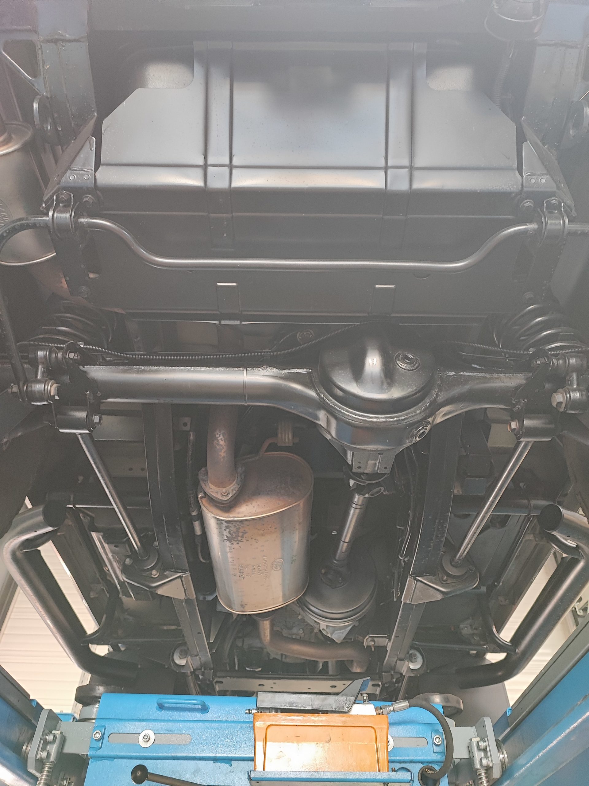 LAND ROVER DEFENDER HT 90 SE 2.2L Mark VI