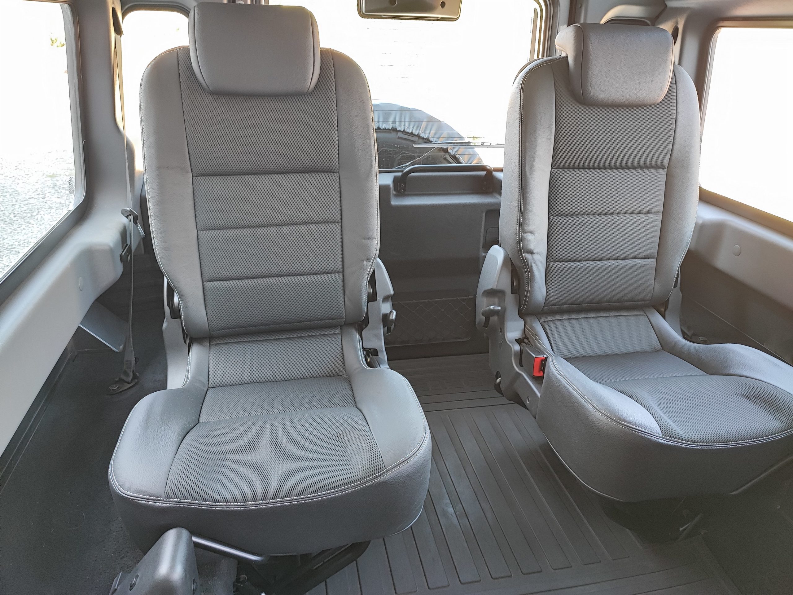 LAND ROVER DEFENDER HT 90 SE 2.2L Mark VI