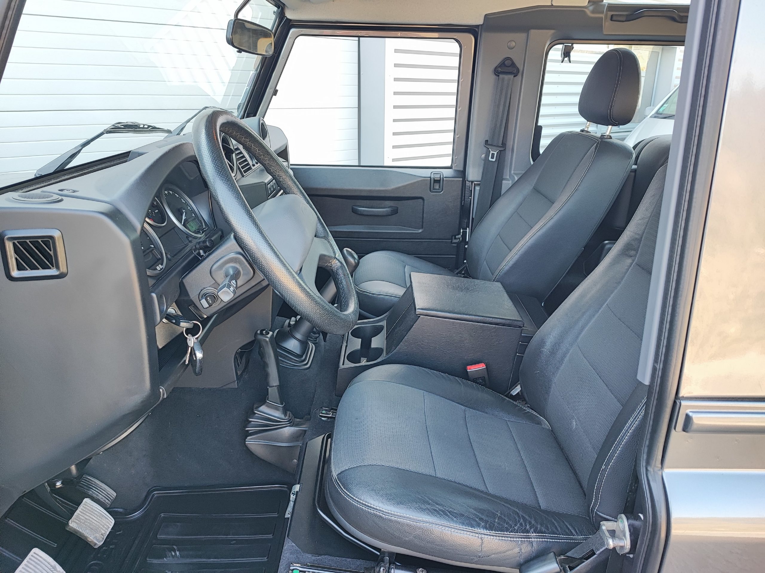 LAND ROVER DEFENDER HT 90 SE 2.2L Mark VI