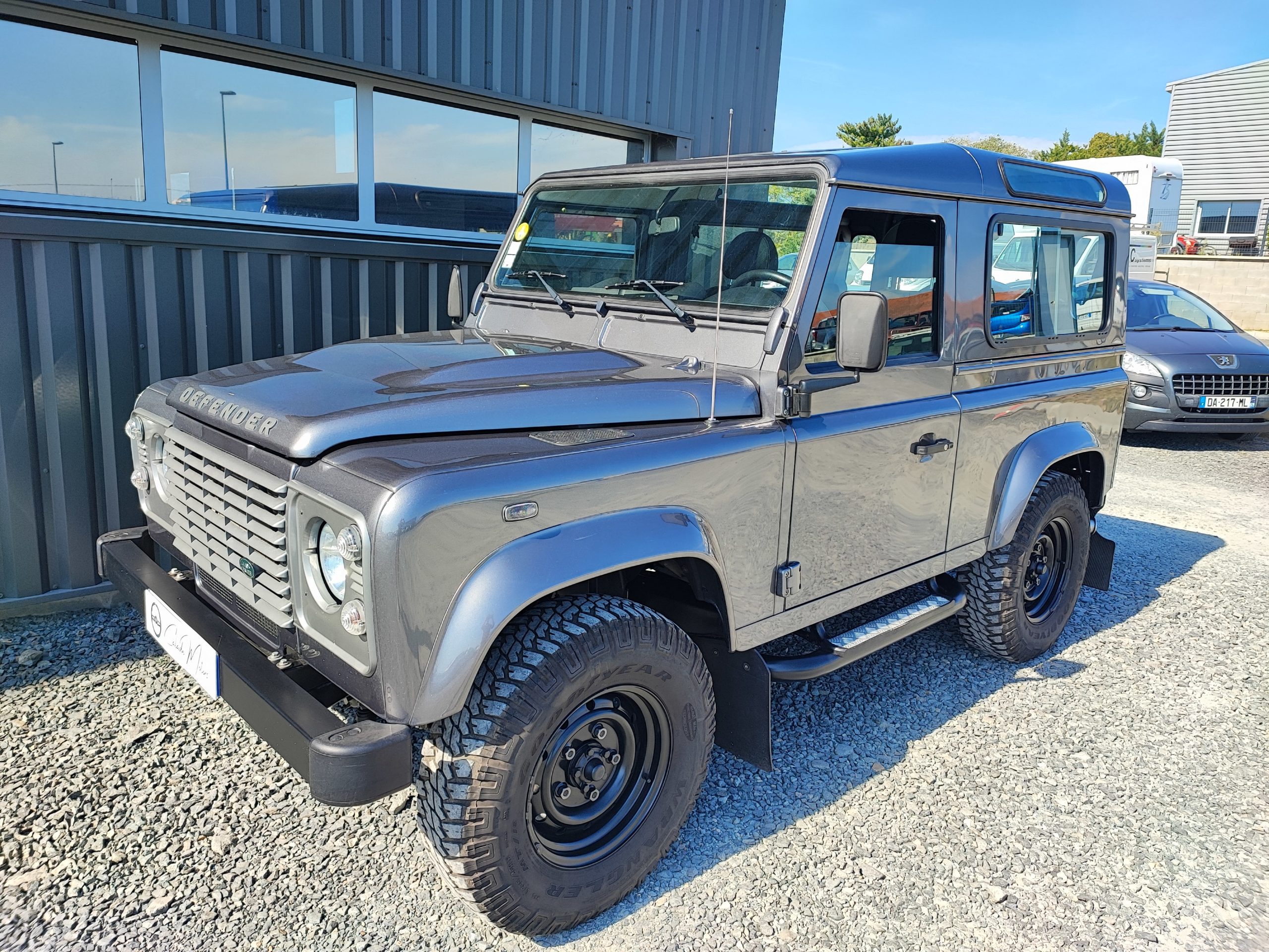 LAND ROVER DEFENDER HT 90 SE 2.2L Mark VI