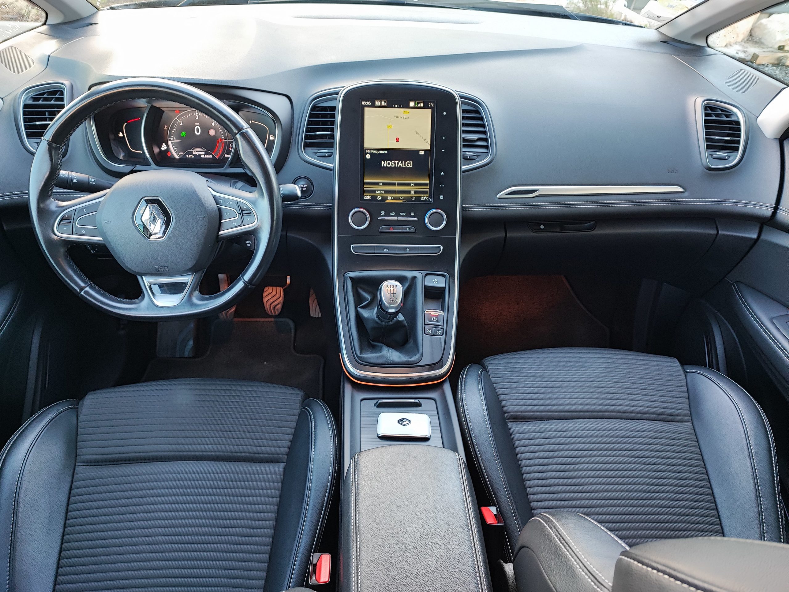 RENAULT SCENIC IV 1.6 DCI 130CH INTENS BVM6