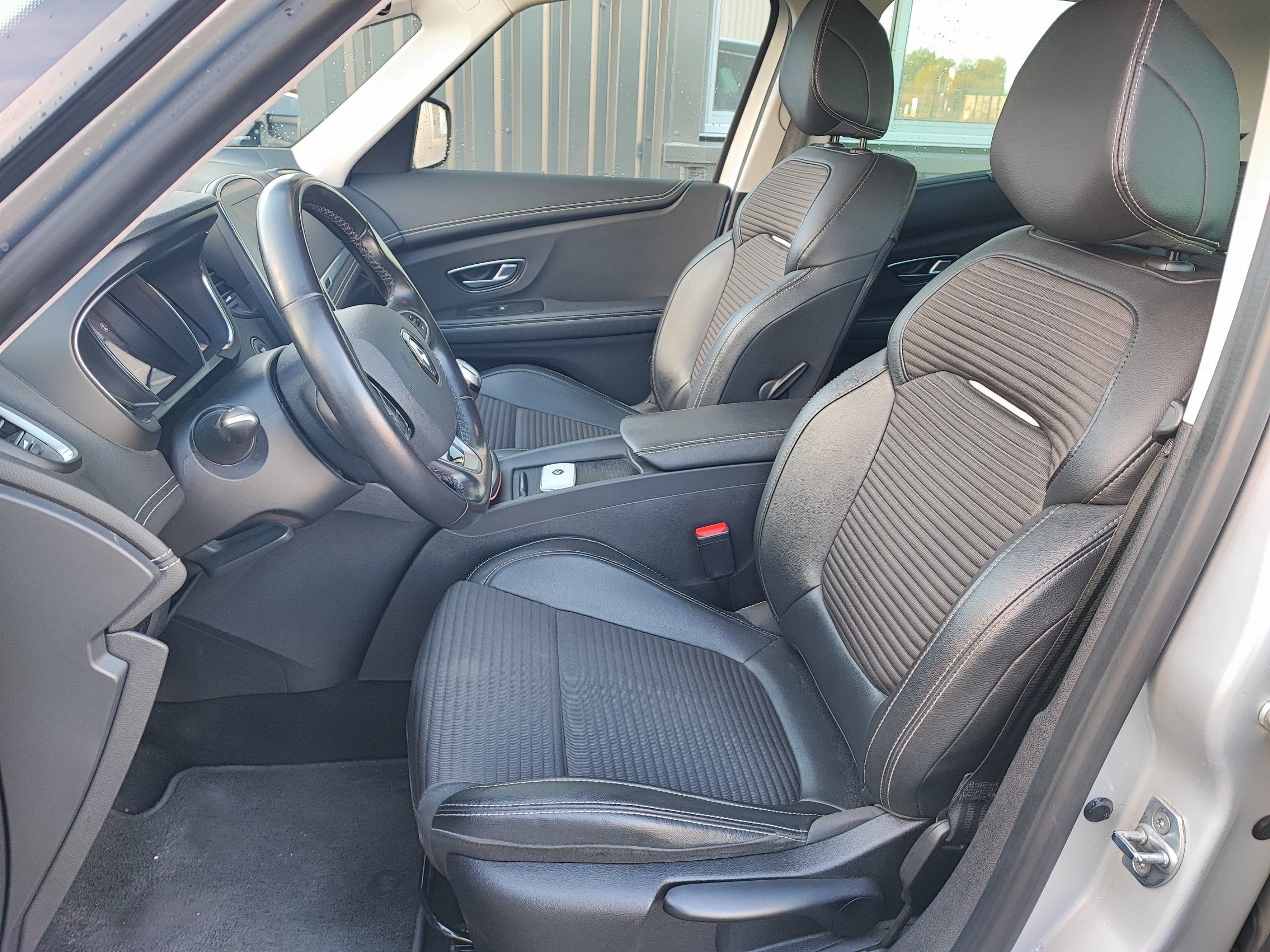 RENAULT SCENIC IV 1.6 DCI 130CH INTENS BVM6