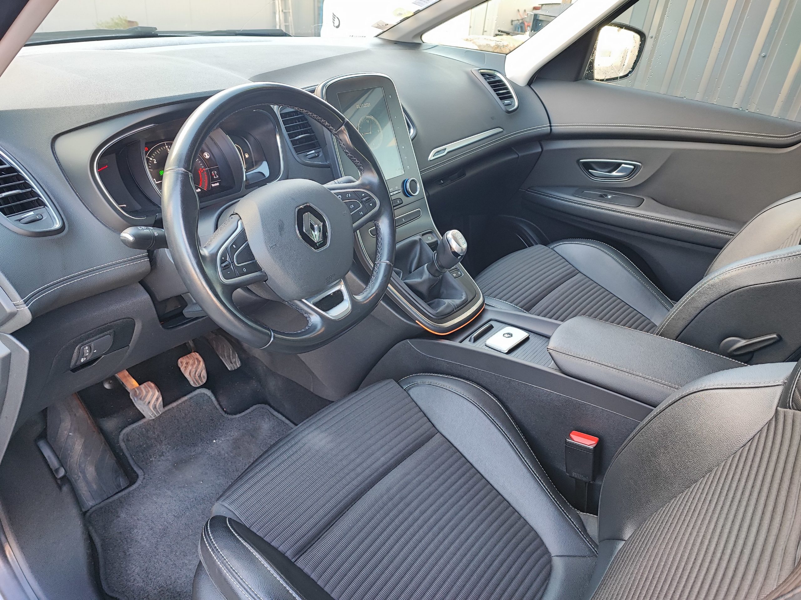 RENAULT SCENIC IV 1.6 DCI 130CH INTENS BVM6