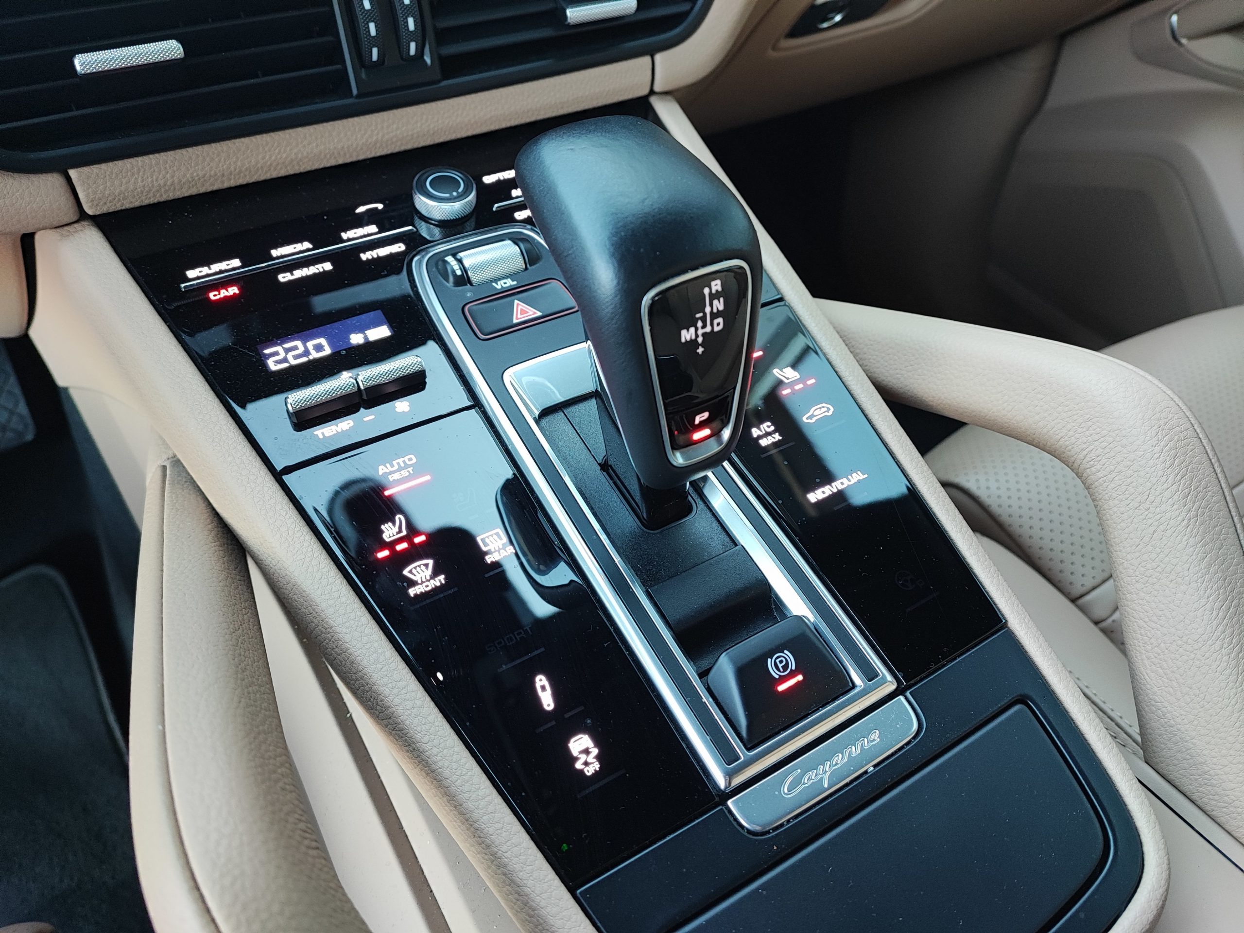 PORSCHE CAYENNE III 3.0 462ch E-Hybrid