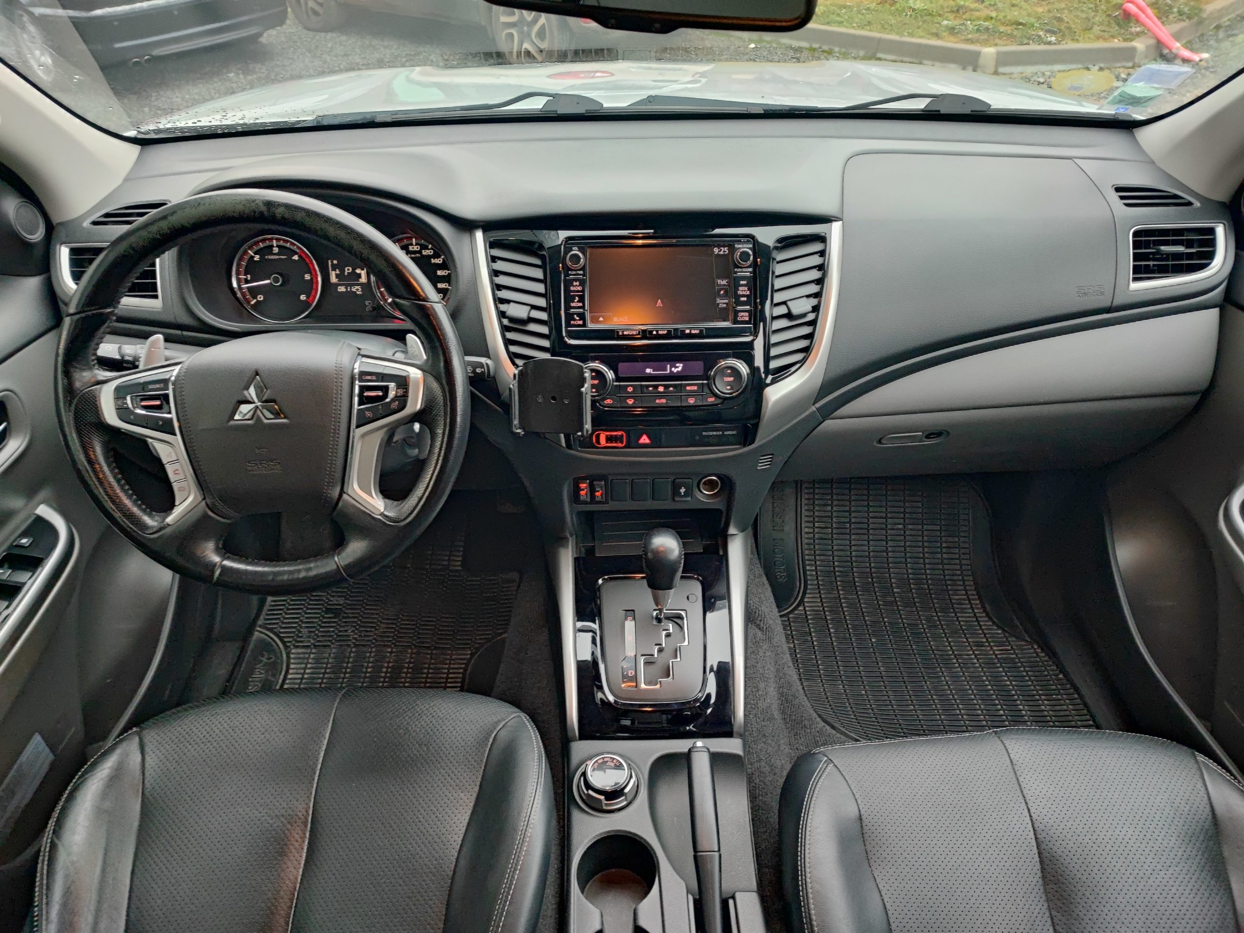 MITSUBISHI L200 III DOUBLE CABINE 2.4DI-D 181 INSTYLE BVA