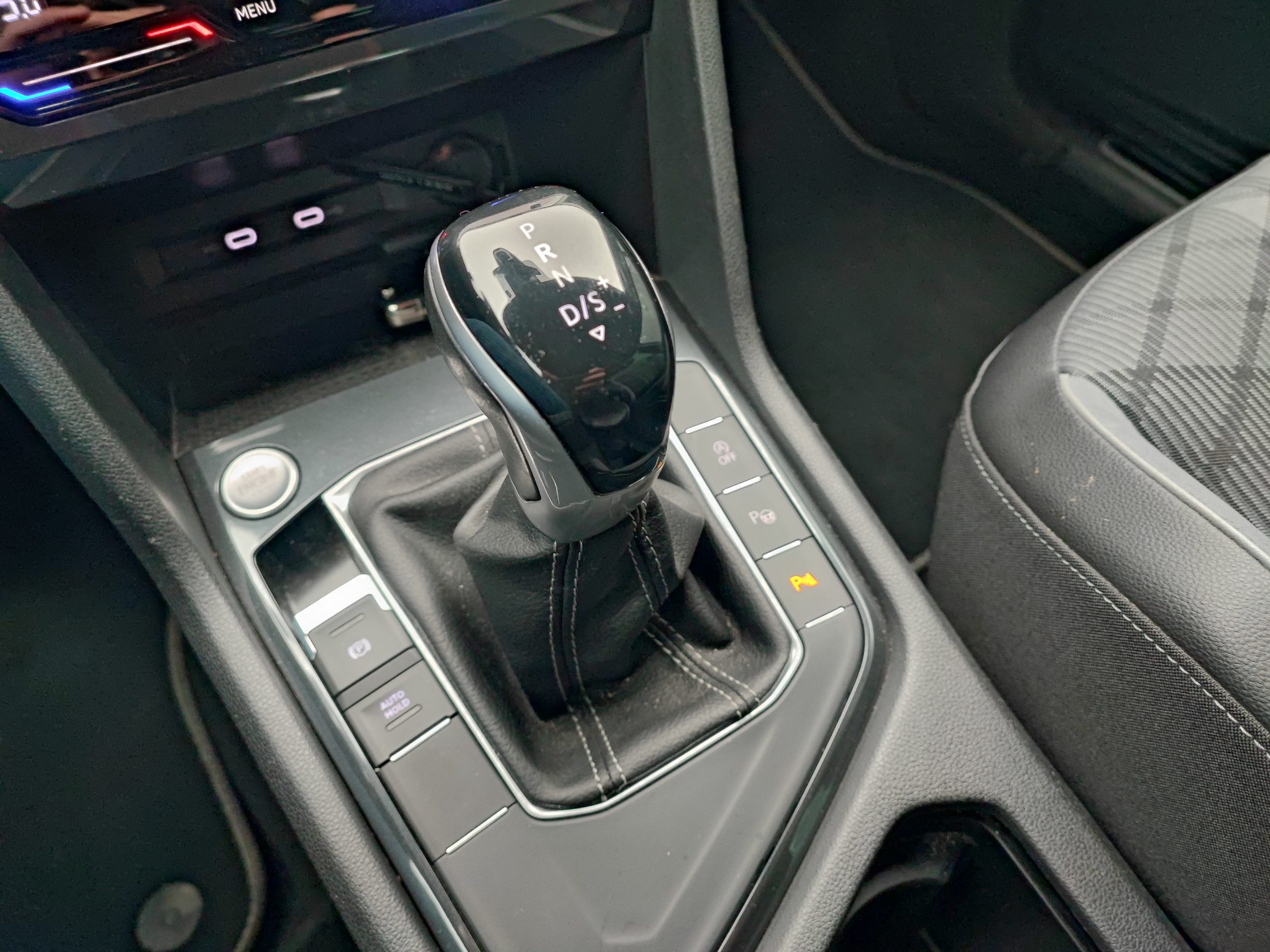 VOLKSWAGEN TIGUAN II (2) 2.0 TDI 150 8CV R-LINE DSG7